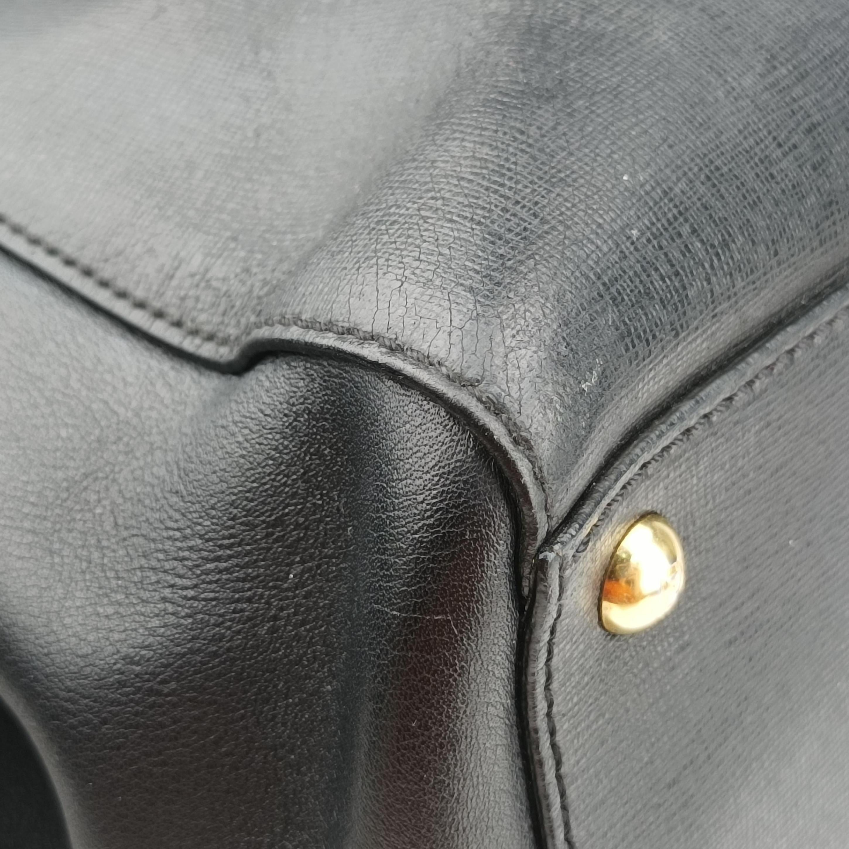 Pre-owned Fendi 2 JOURS Black Leather 8BH250 shoulderbag | stylenewstar