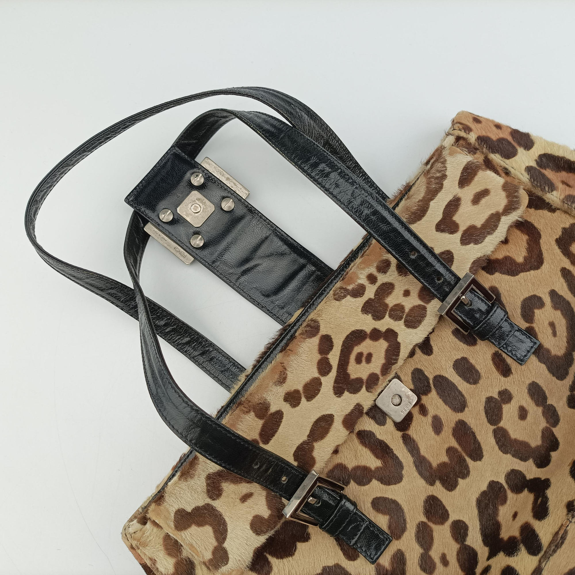 Pre-owned Fendi Mamma Baguette Leopard Pattern Beige x Brown x Black ponyhair 230823 shoulderbag | stylenewstar