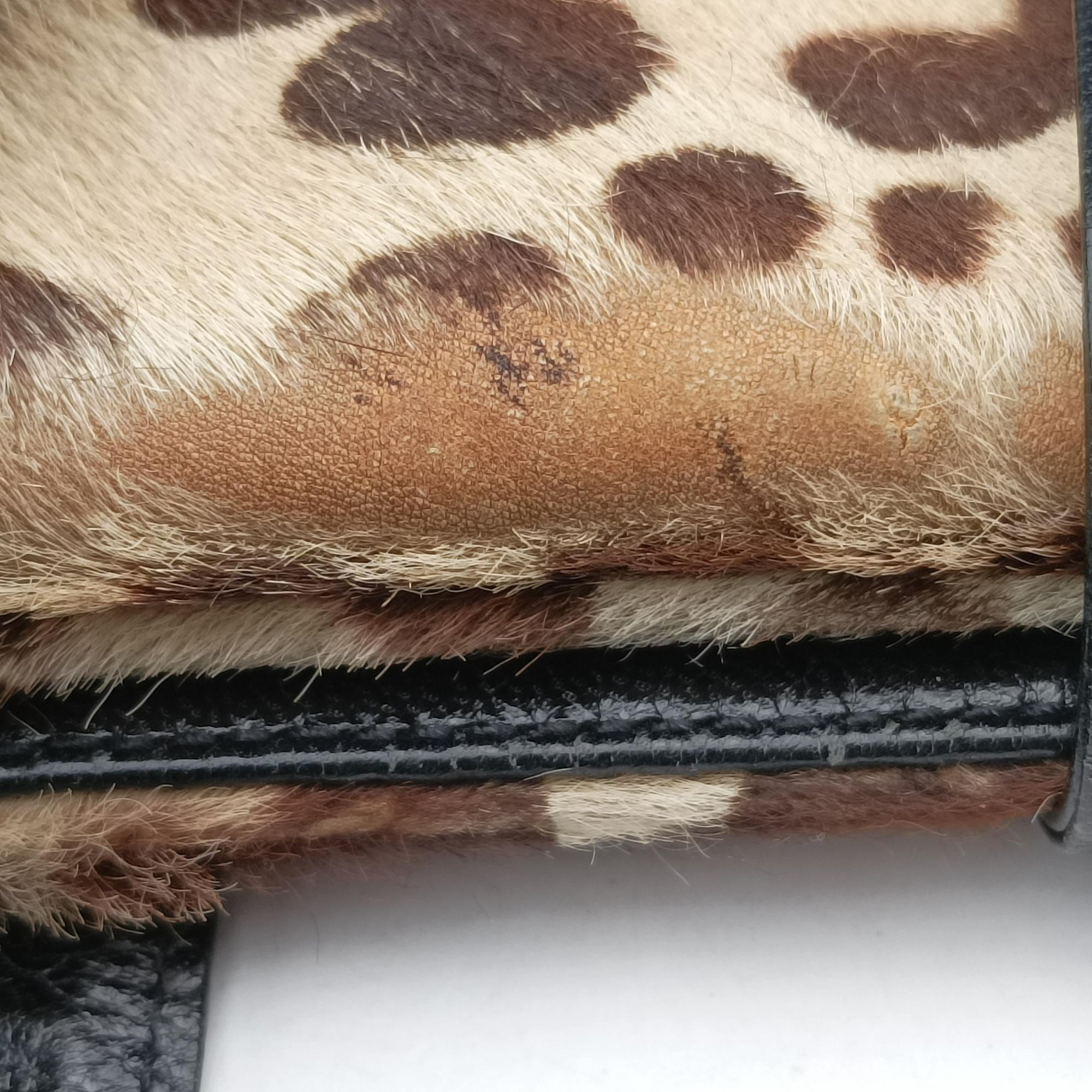 Pre-owned Fendi Mamma Baguette Leopard Pattern Beige x Brown x Black ponyhair 230823 shoulderbag | stylenewstar