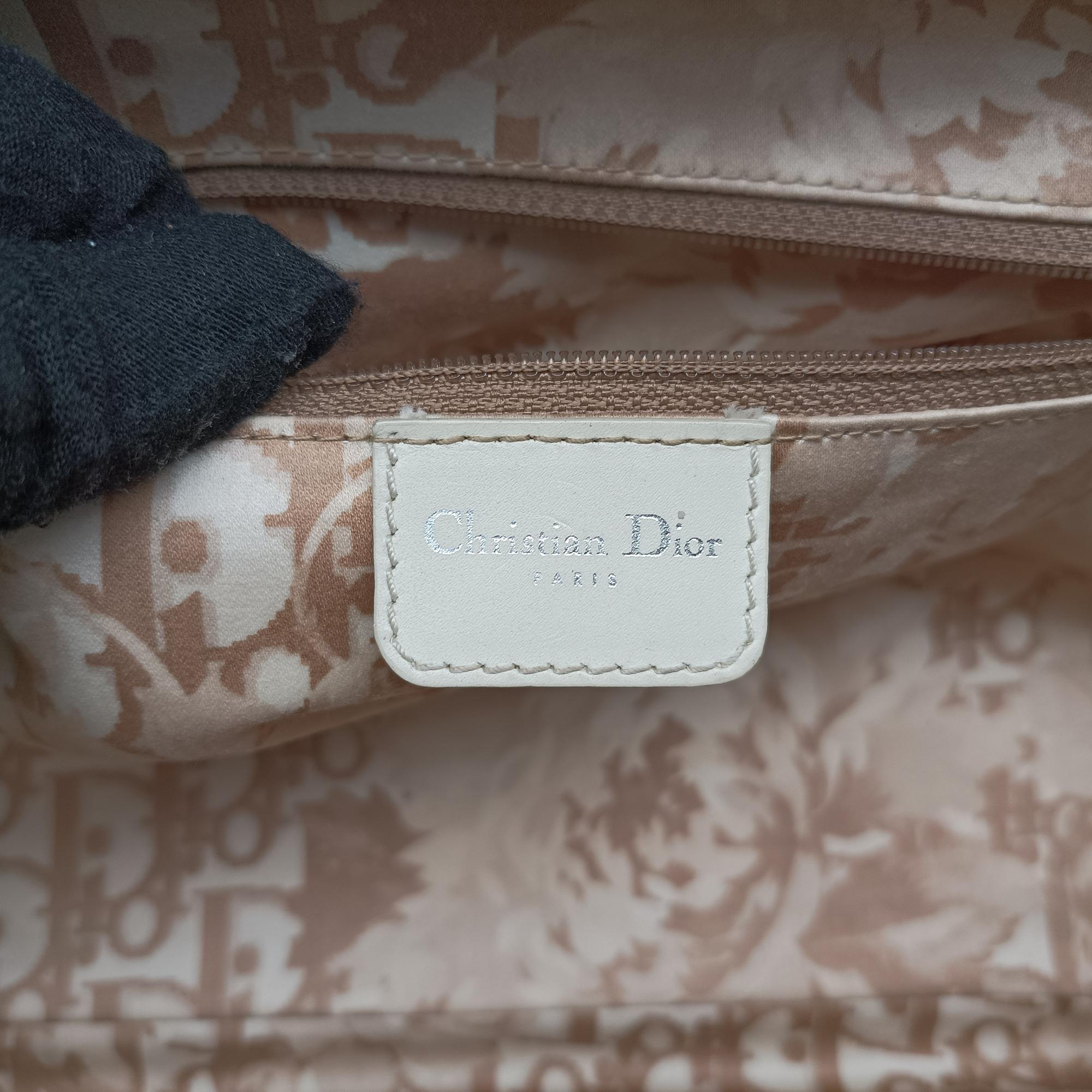 Pre-owned Christian Dior Detective White leather  handbag | stylenewstar