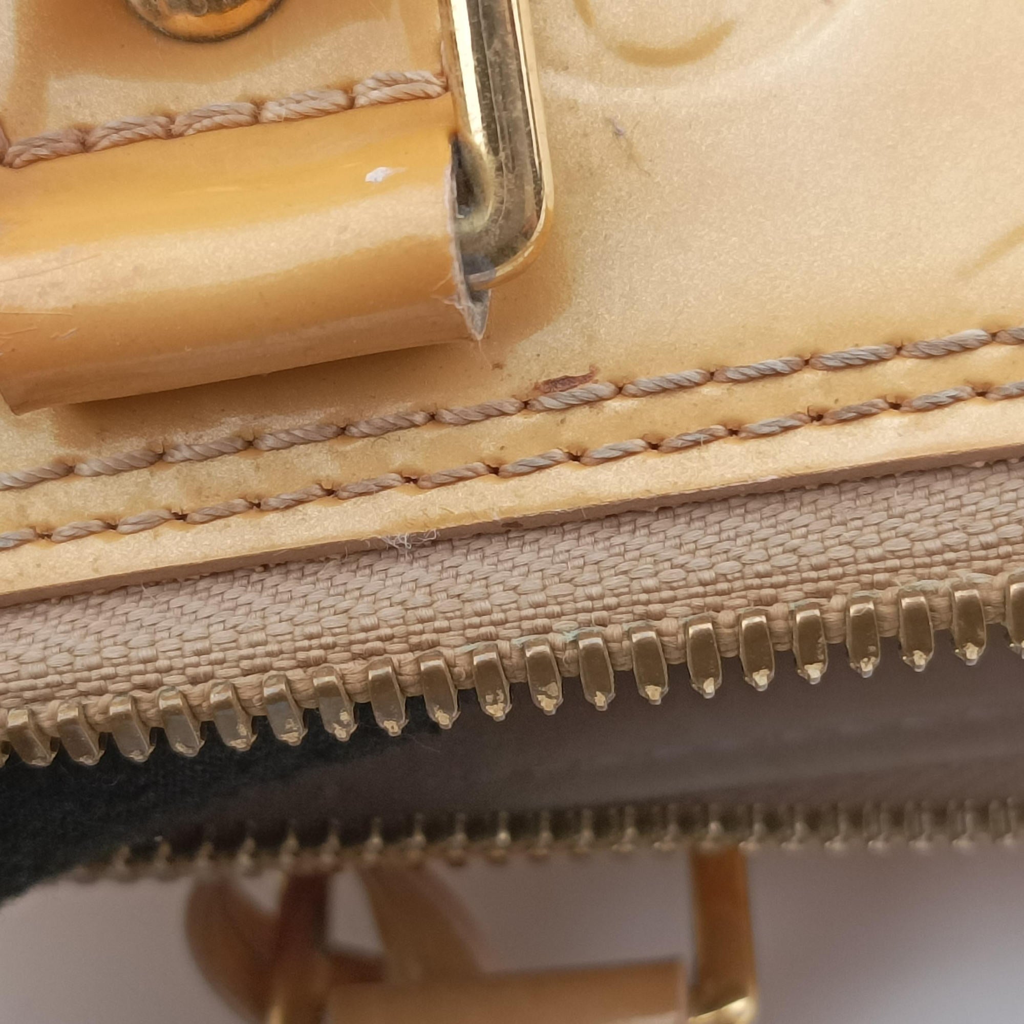 Secondhand Louis Vuitton Alma PM jone passion Vernis M91695 handbag | stylenewstar