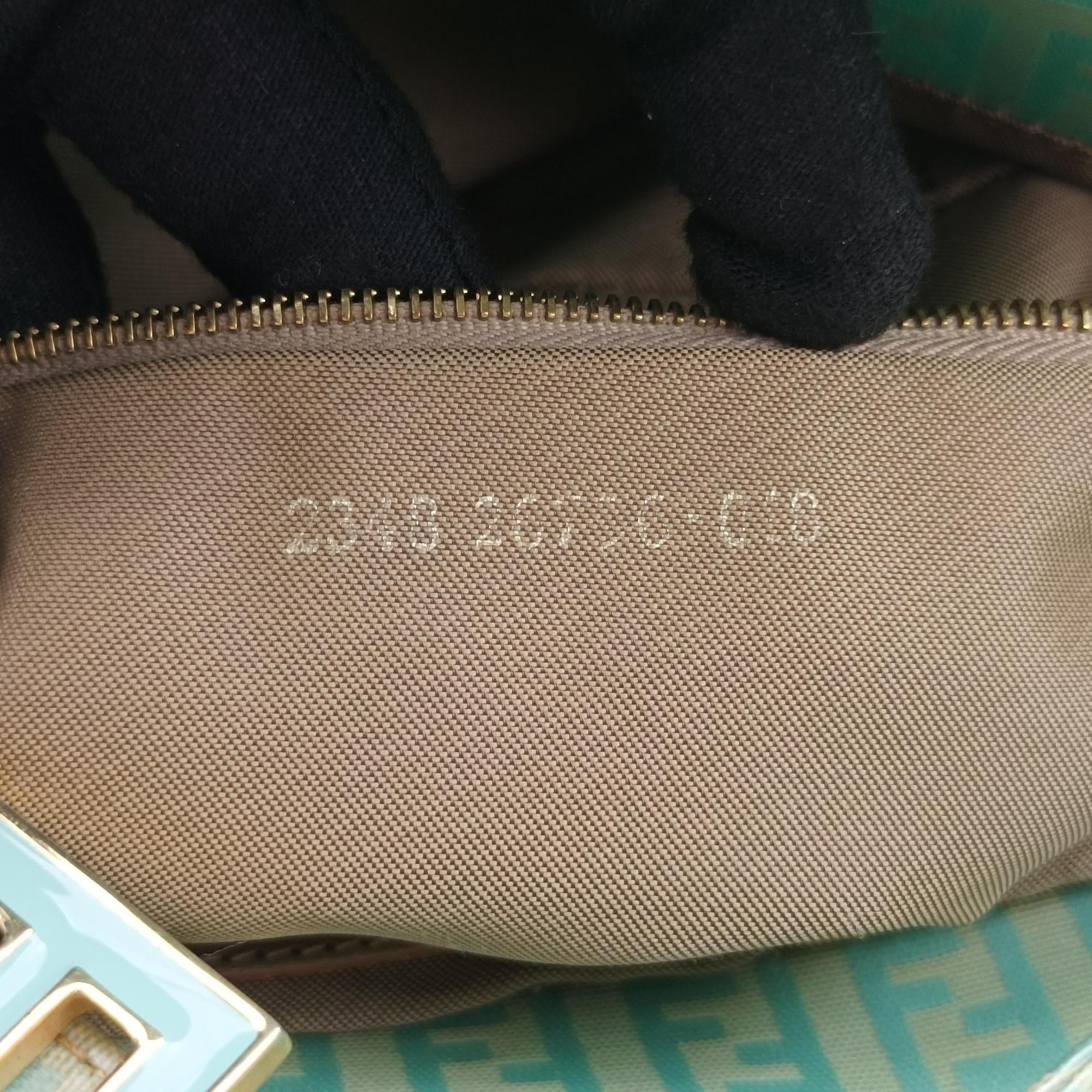 Vintage Fendi Mama Baguette Green×beige Patent 26756 shoulderbag | stylenewstar