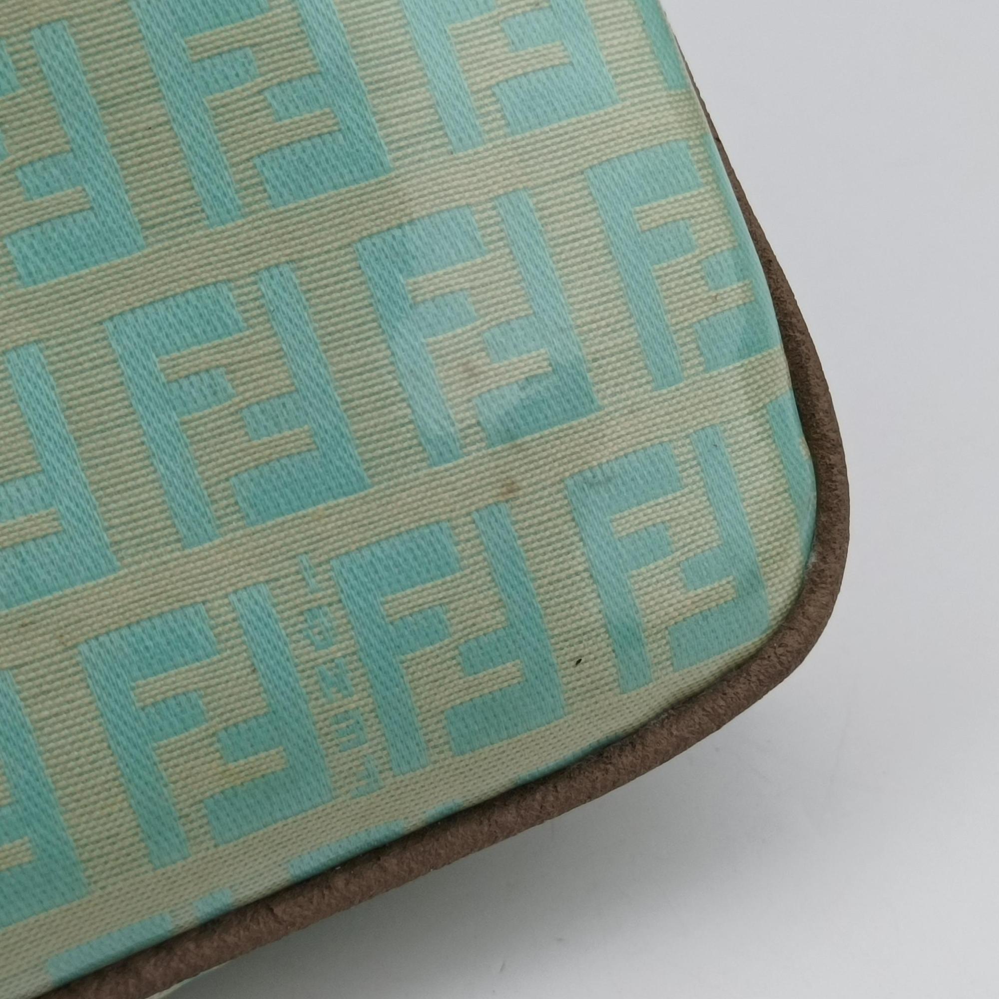 Vintage Fendi Mama Baguette Green×beige Patent 26756 shoulderbag | stylenewstar