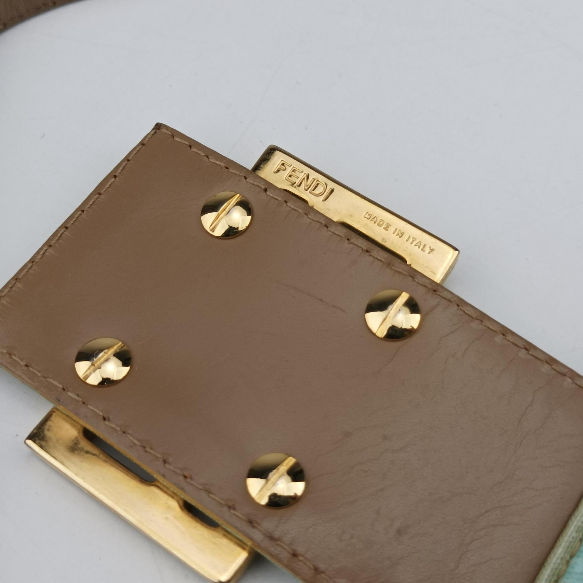 Vintage Fendi Mama Baguette Green×beige Patent 26756 shoulderbag | stylenewstar