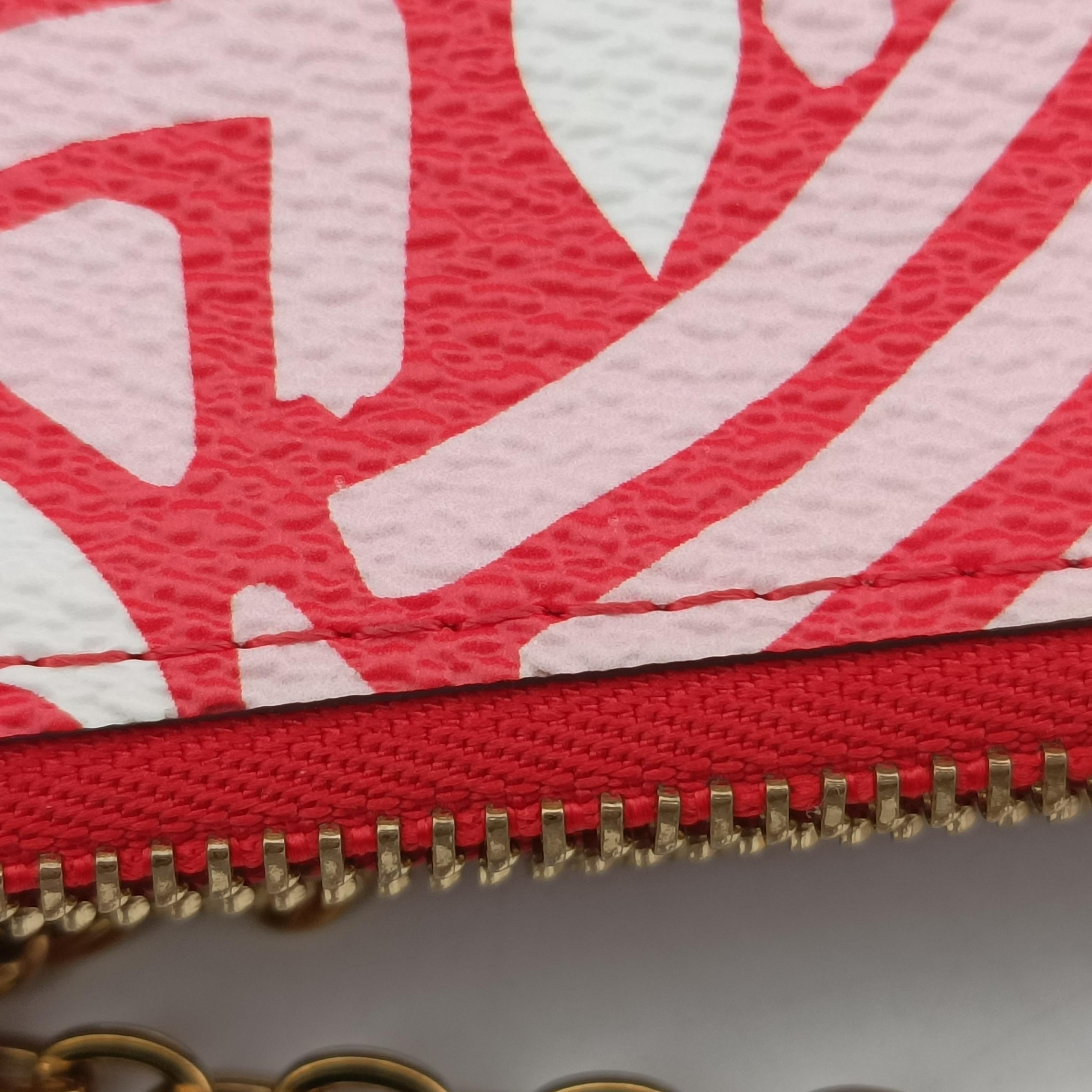 Vintage Louis Vuitton Crafty Pochette Double Zip cream×ROUGE Monogram Giant M69507 shoulderbag | stylenewstar