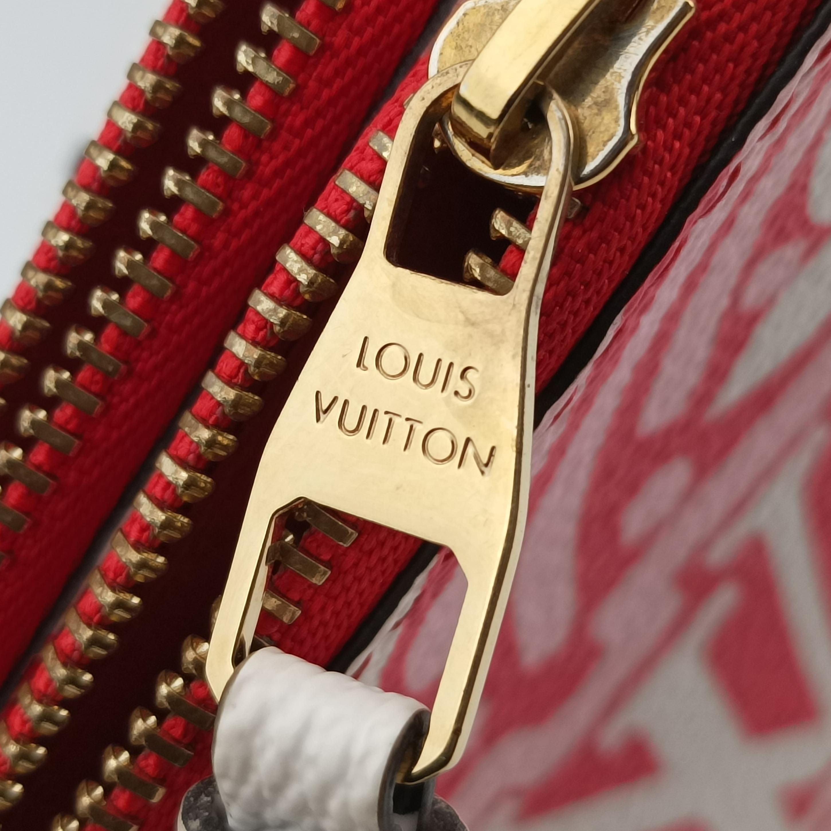 Vintage Louis Vuitton Crafty Pochette Double Zip cream×ROUGE Monogram Giant M69507 shoulderbag | stylenewstar