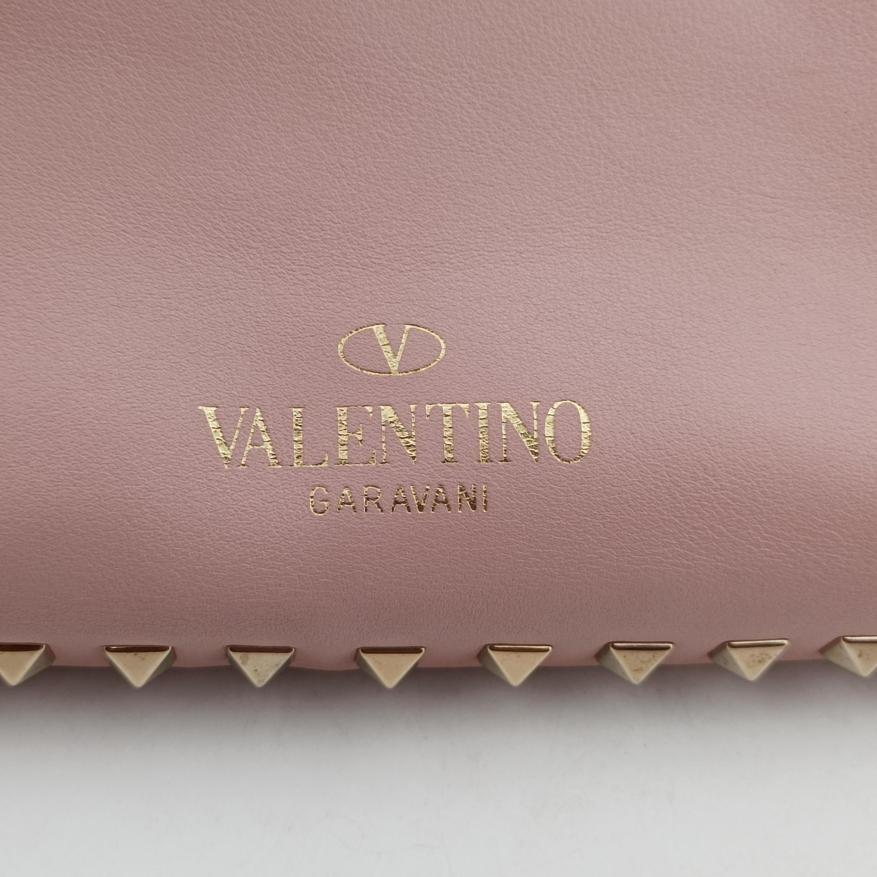 Pre-owned Valentino Rockstud Pink Leather  shoulderbag | stylenewstar