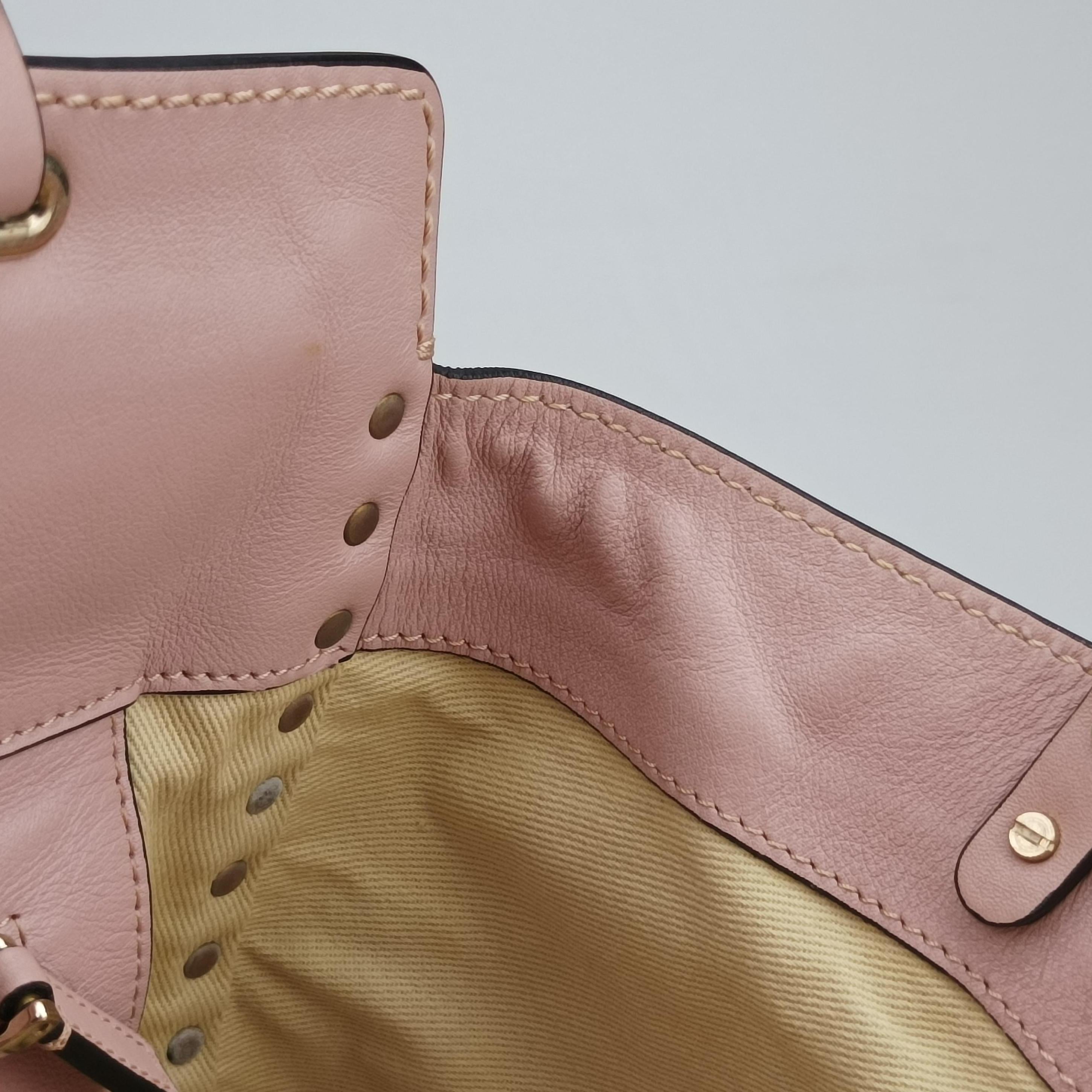 Pre-owned Valentino Rockstud Pink Leather  shoulderbag | stylenewstar
