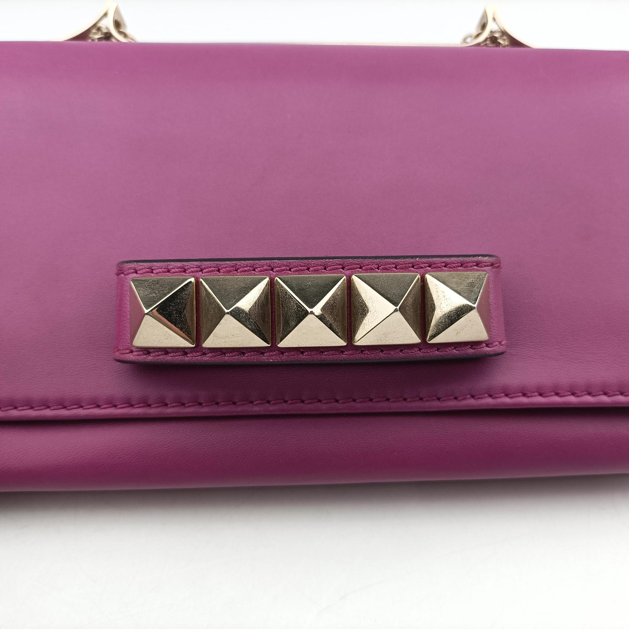 Pre-owned Valentino Rockstud Va Va Voom Purple Leather  shoulderbag | stylenewstar