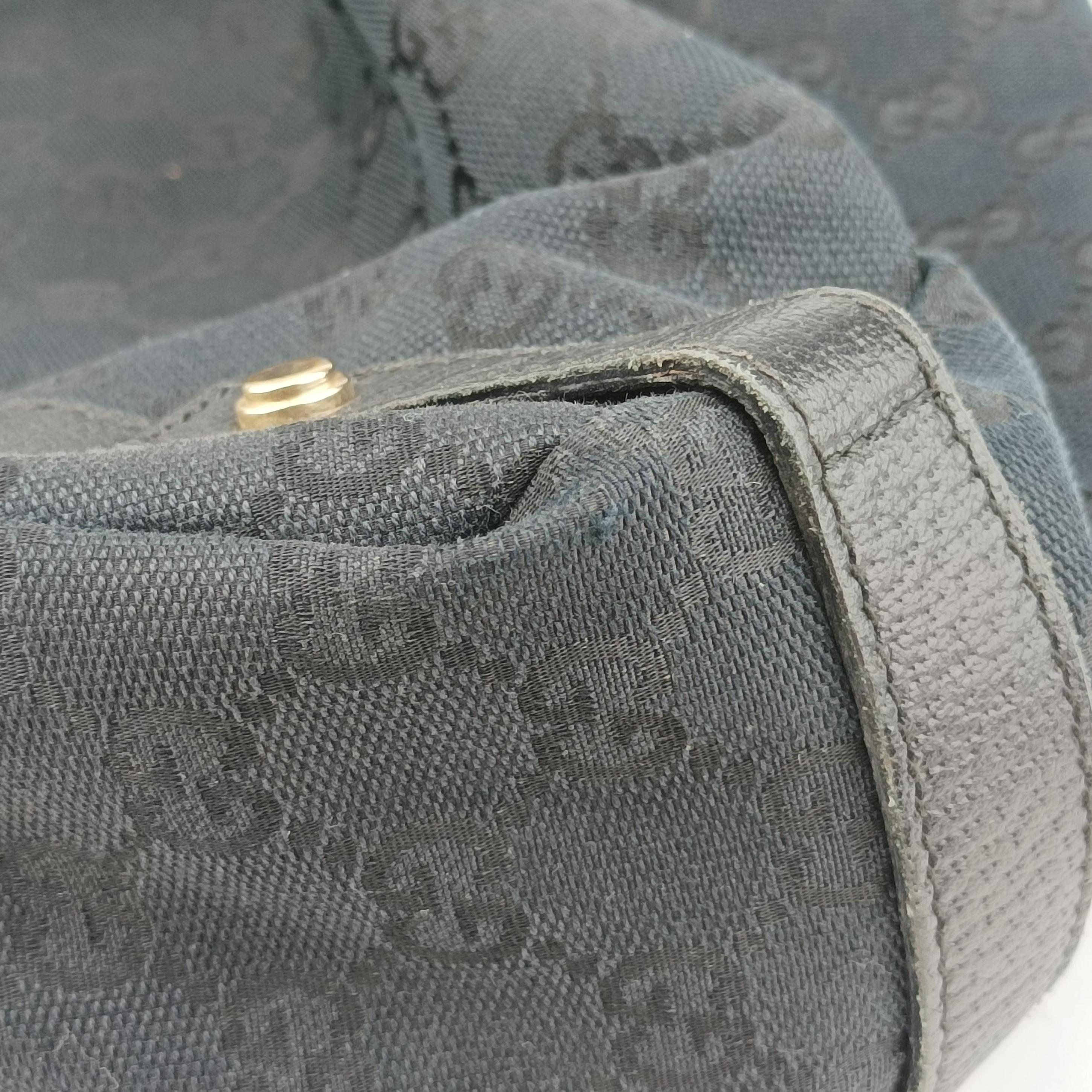 Pre-owned Gucci Abbey Black canvas×leather 130736 shoulderbag | stylenewstar