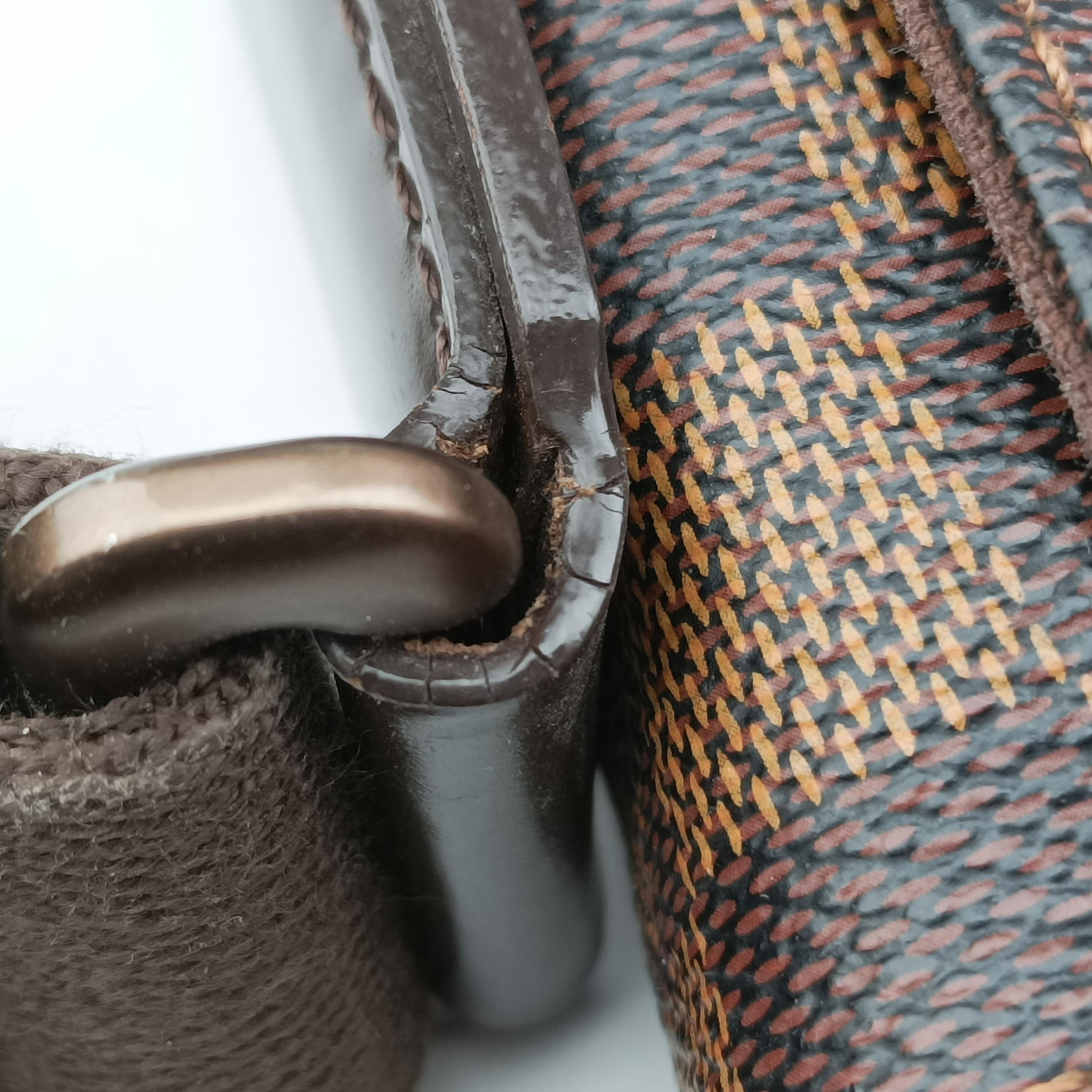 Pre-owned Louis Vuitton District MM EBENE Damier Canvas N41212 shoulderbag | stylenewstar