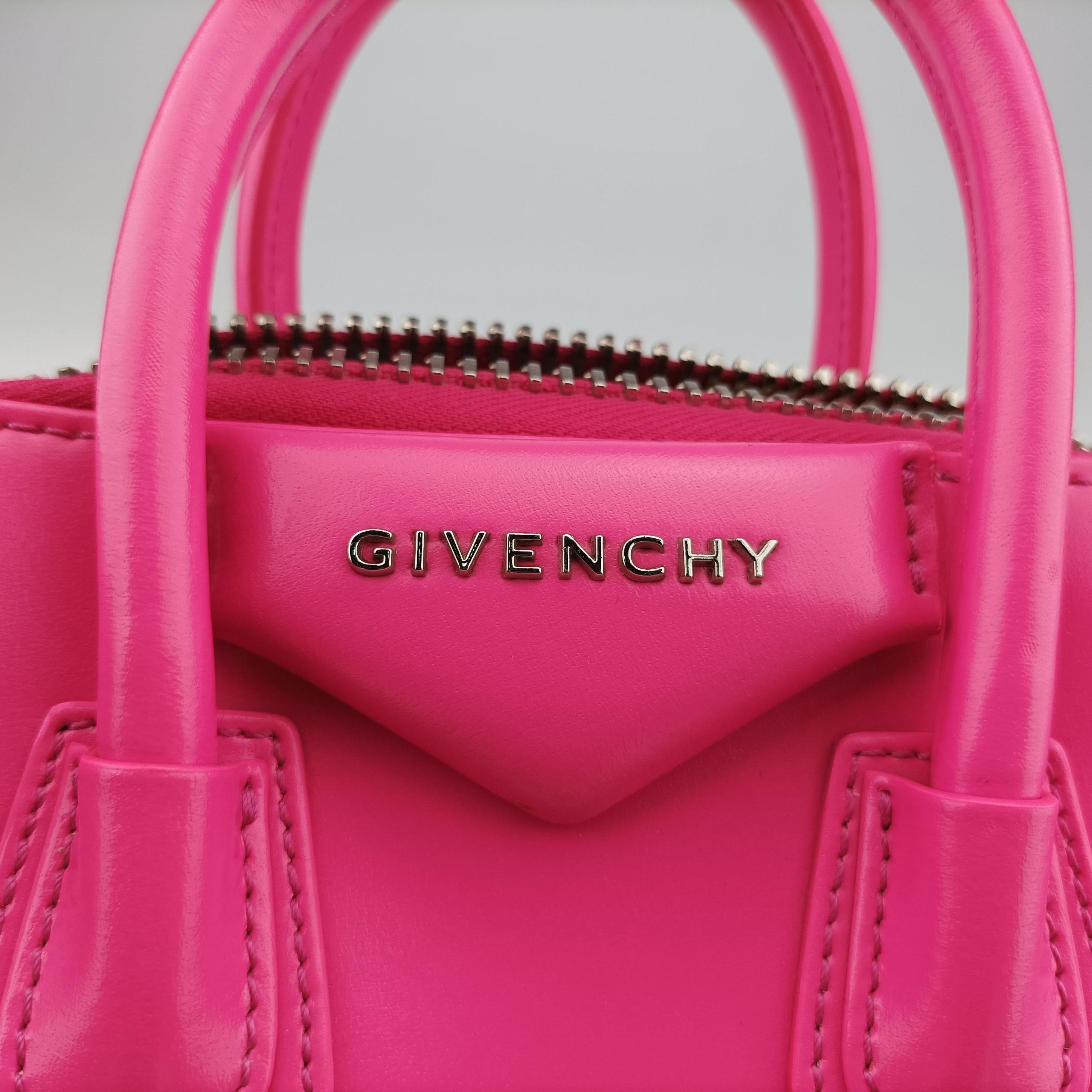 Pre-owned Givenchy Antigonamini Pink leather  shoulderbag | stylenewstar