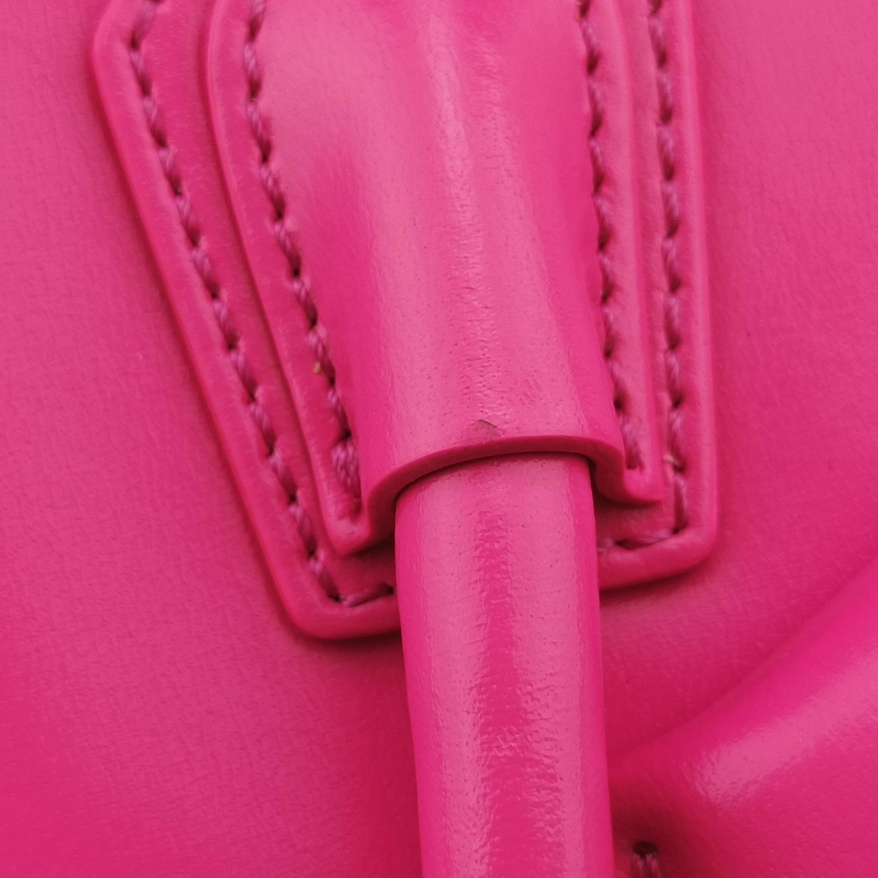 Pre-owned Givenchy Antigonamini Pink leather  shoulderbag | stylenewstar