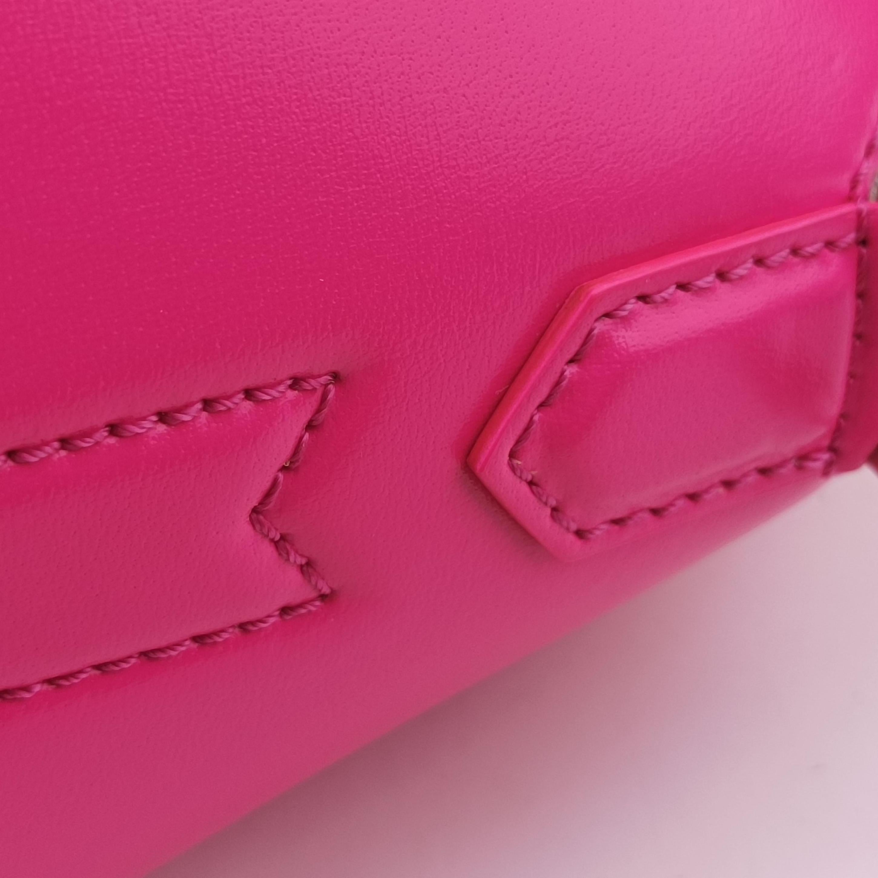 Pre-owned Givenchy Antigonamini Pink leather  shoulderbag | stylenewstar