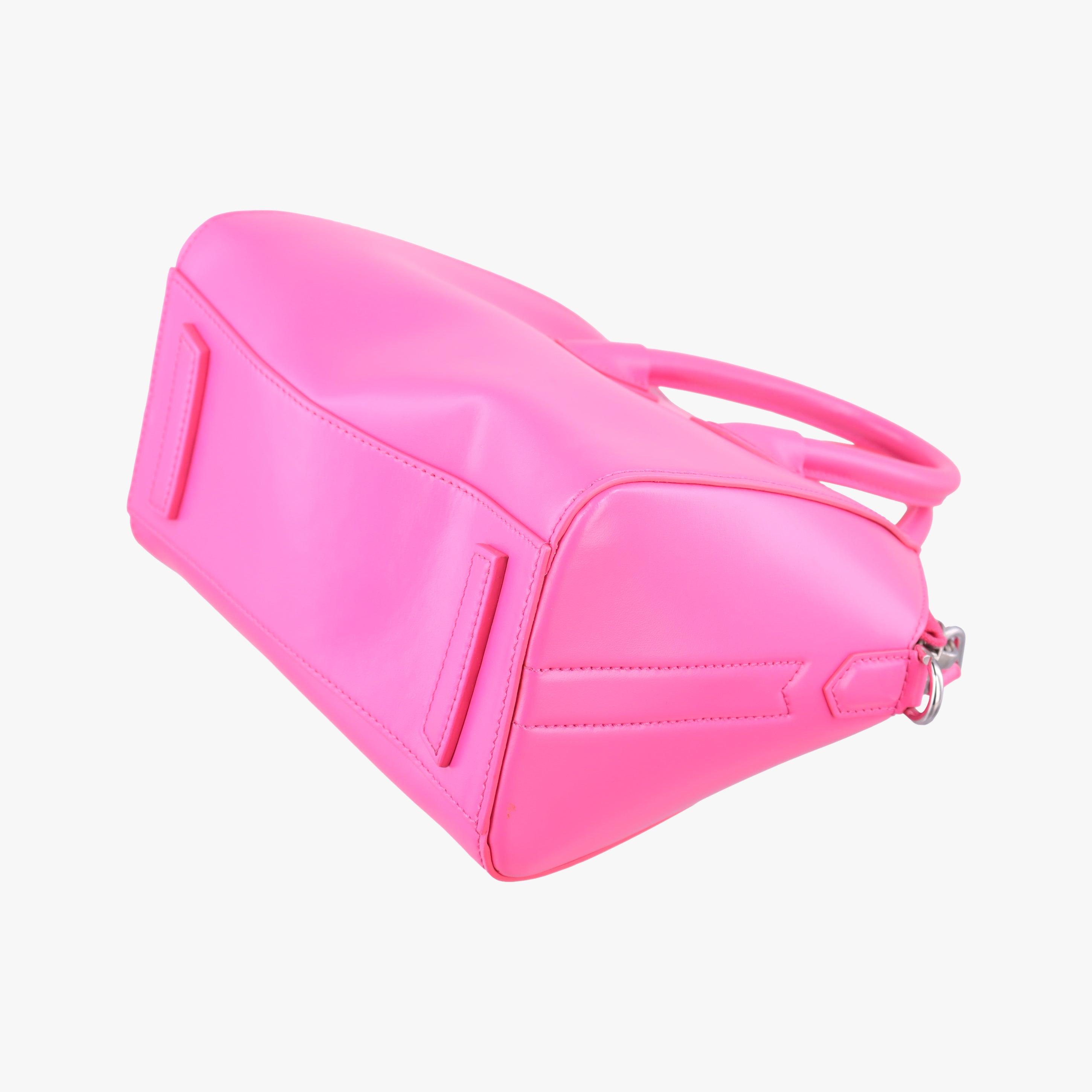 Pre-owned Givenchy Antigonamini Pink leather  shoulderbag | stylenewstar