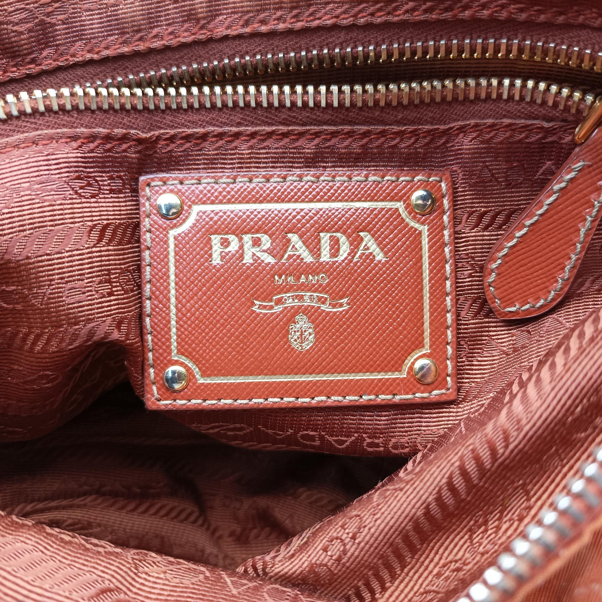 Pre-owned Prada VELA Orange Nylon × Leather BT1738 shoulderbag | stylenewstar
