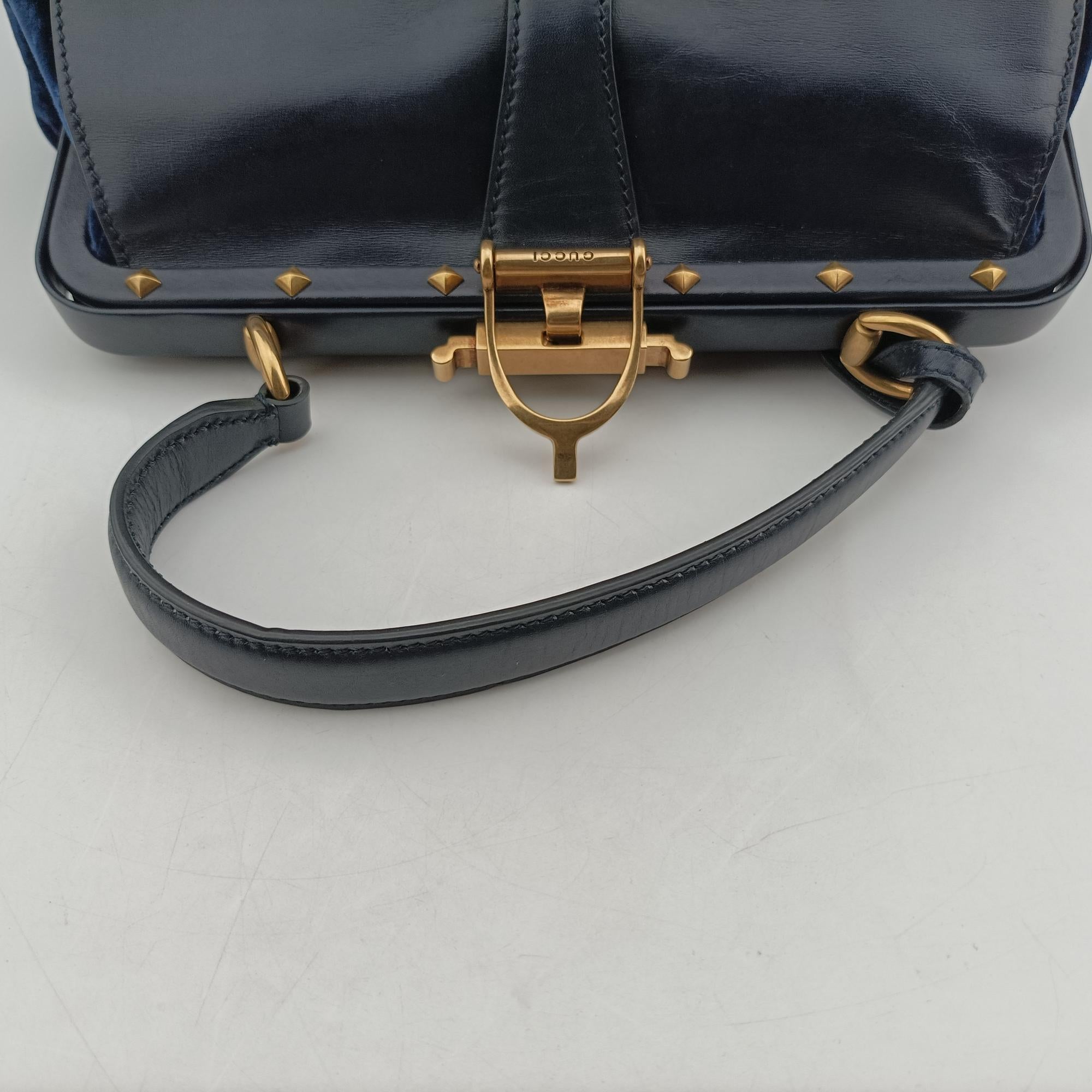 Vintage Gucci Lady Stirrup Navy Velvet×Leather  handbag | stylenewstar