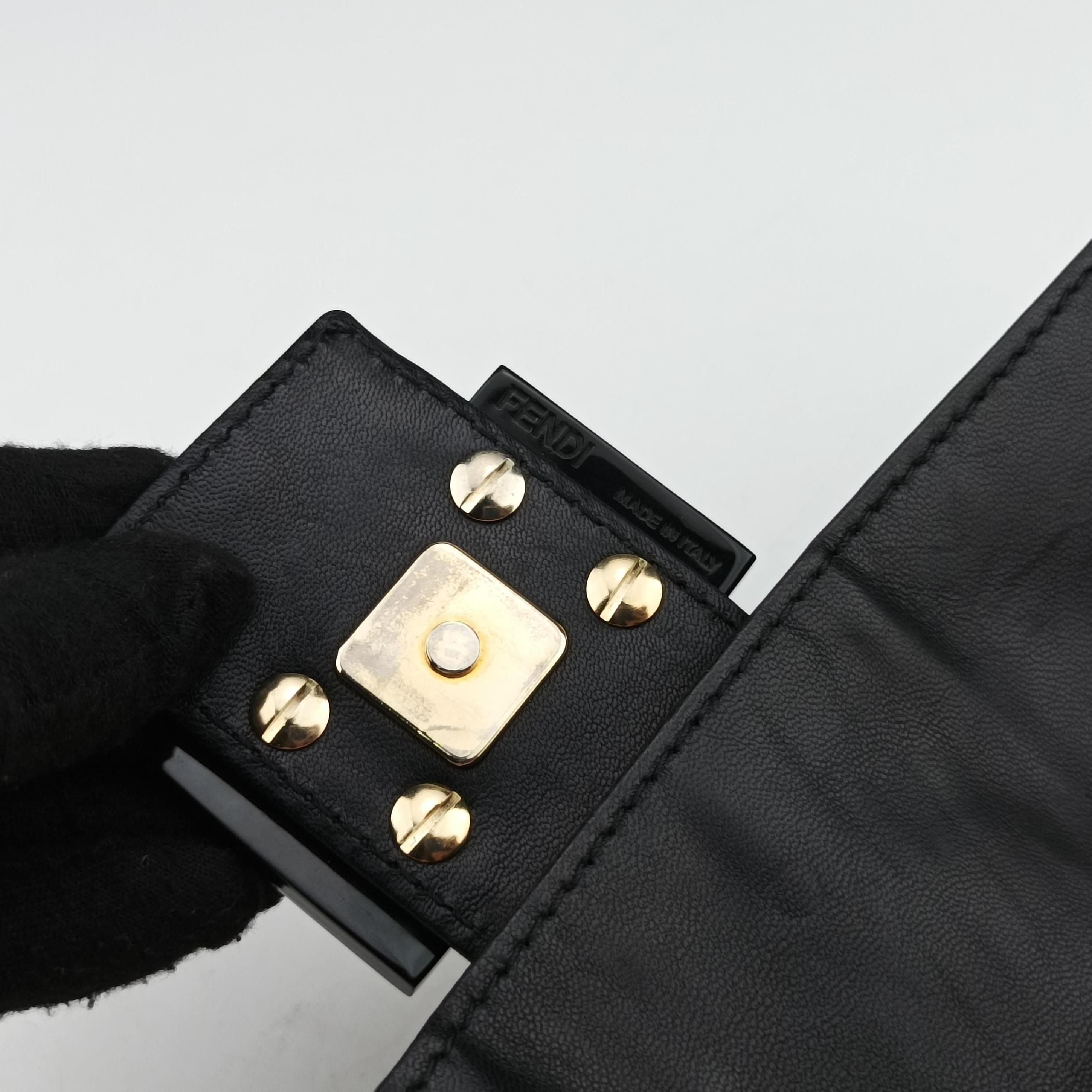 Pre-owned Fendi BAGUETTE Black Leather 8BR600 shoulderbag | stylenewstar