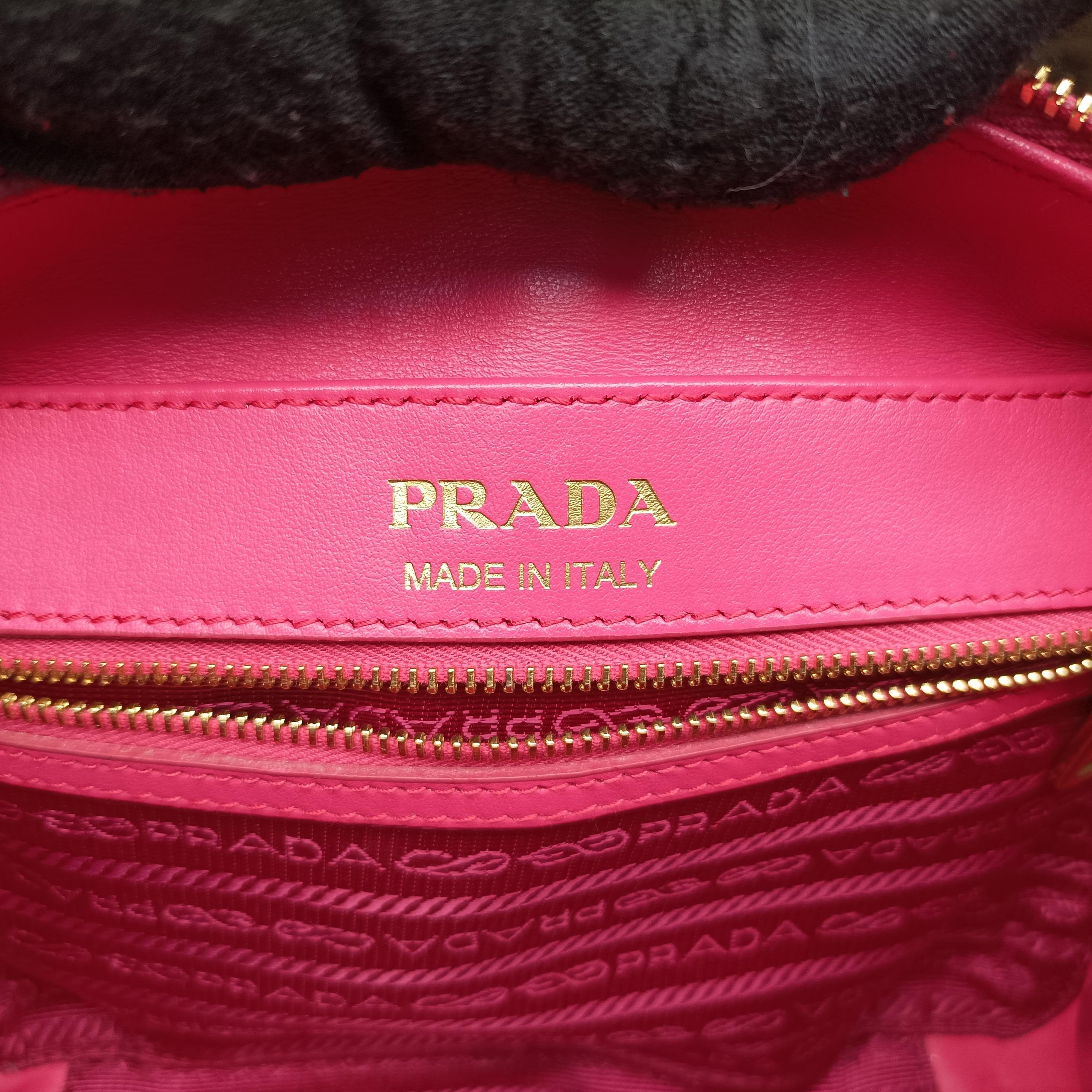Vintage Prada Diagram Rose leather  shoulderbag | stylenewstar