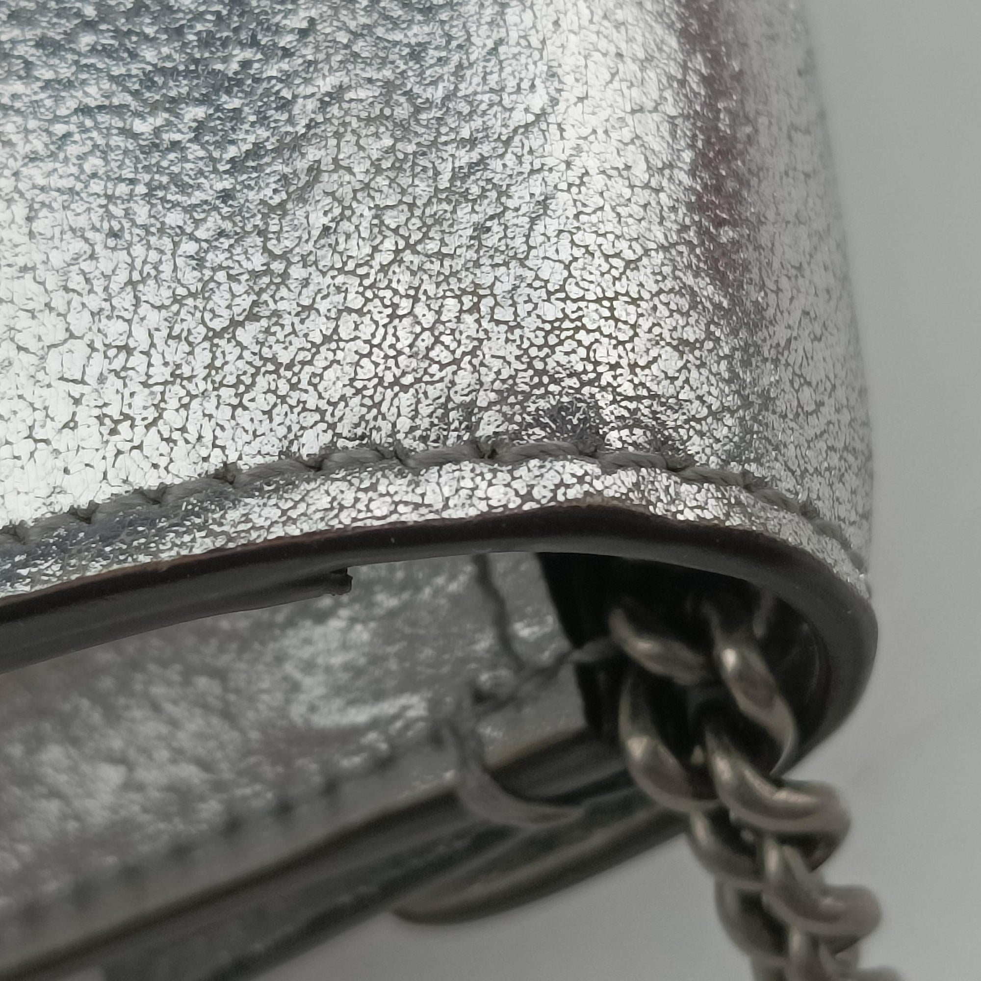 Pre-owned Gucci Dionysus Silver Leather 476432 shoulderbag | stylenewstar