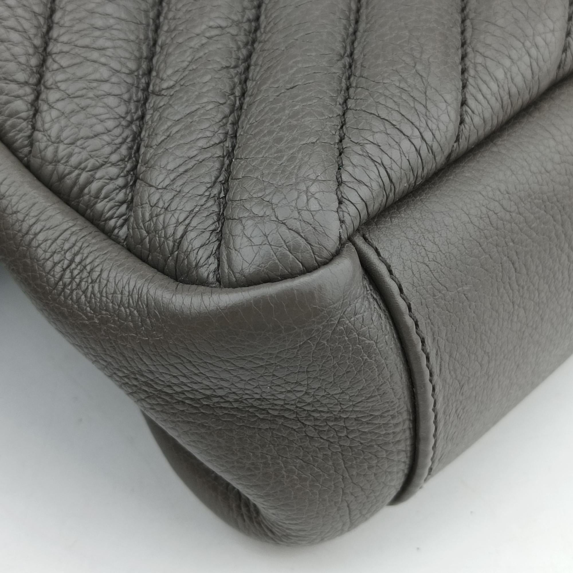 Secondhand Yves Saint Laurent COLLEGE Grey Leather 428056 shoulderbag | stylenewstar