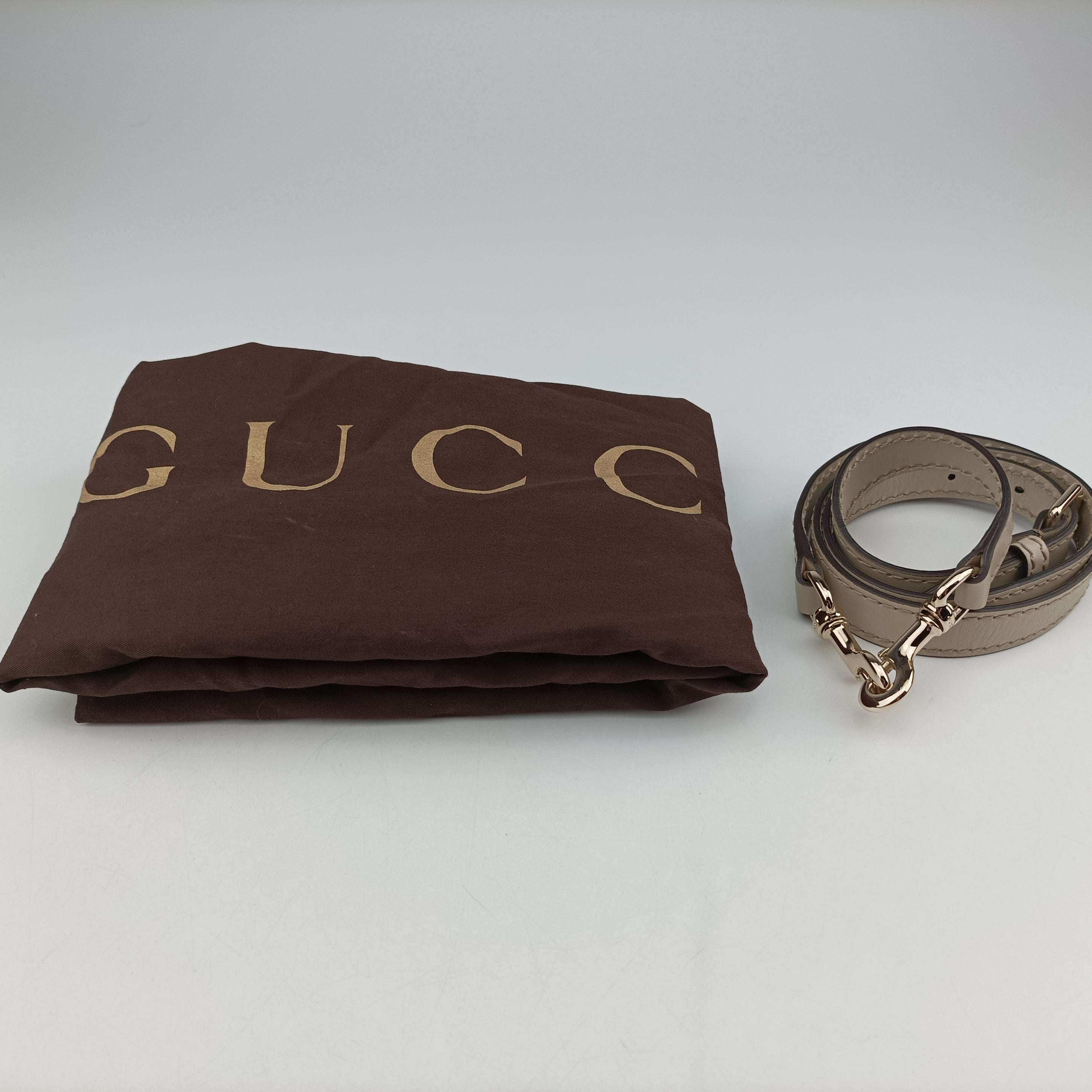 Pre-owned Gucci Sukey Brown×White canvas×leather 285730 shoulderbag | stylenewstar
