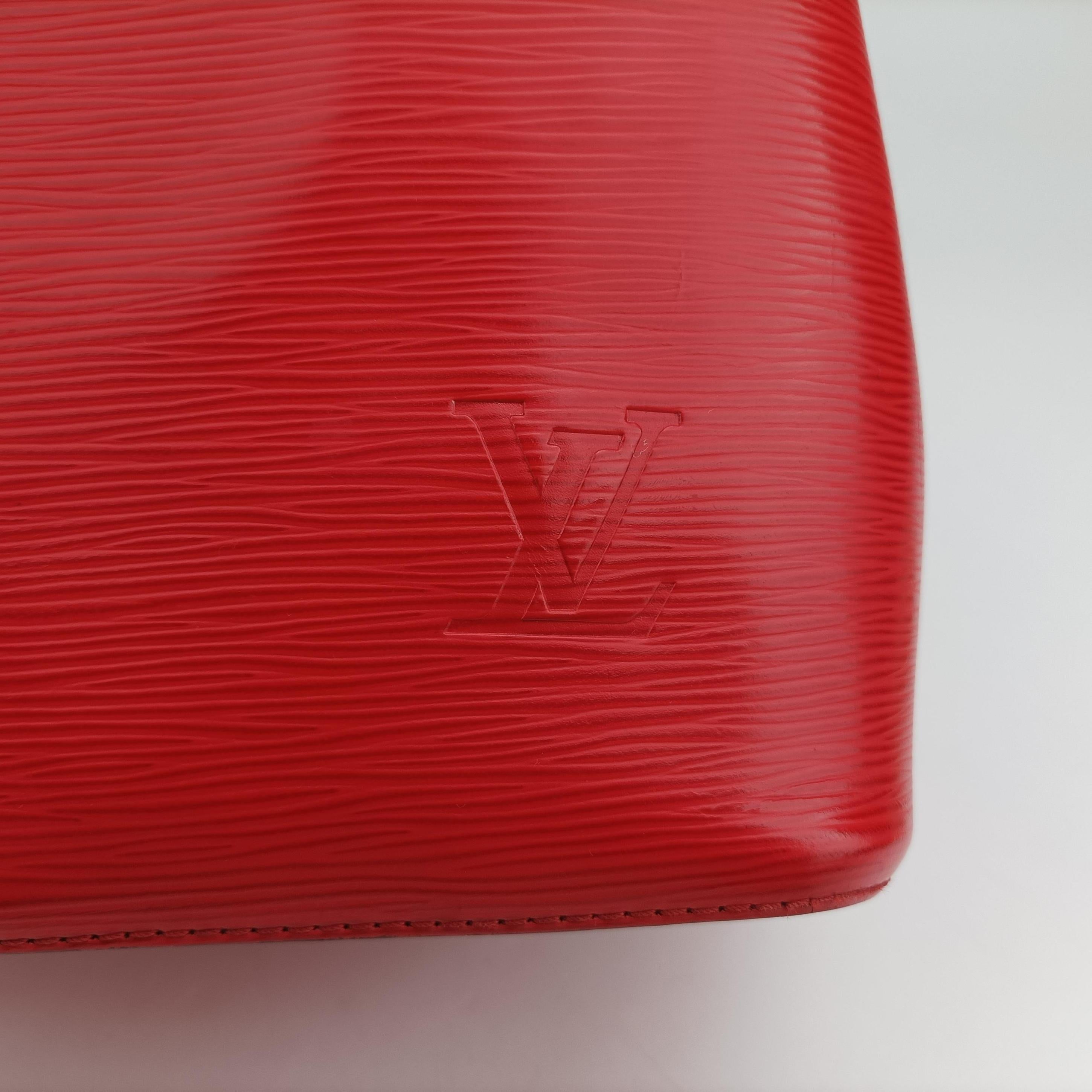 Secondhand Louis Vuitton NeoNoe COQUELICOT Epi M54365 shoulderbag | stylenewstar