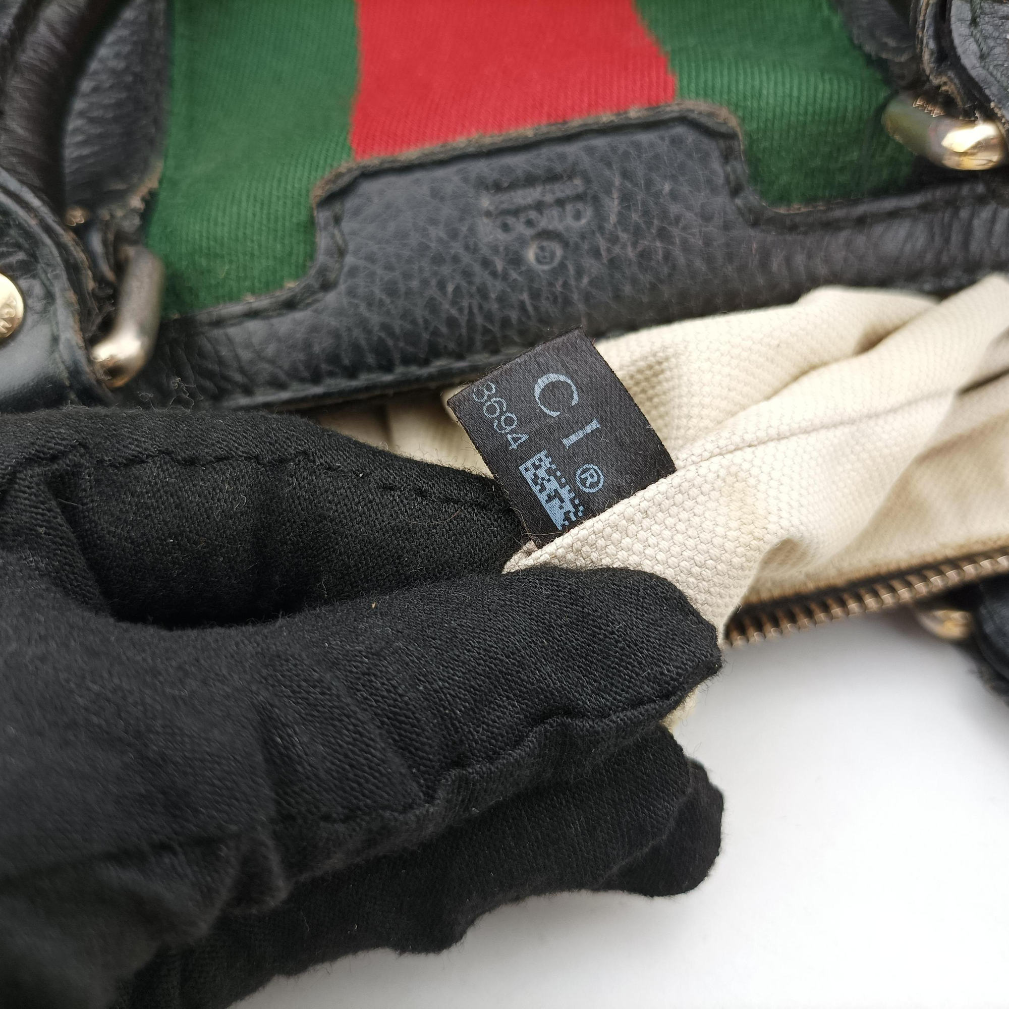 Pre-owned Gucci Sherry Line Black x Red x Green Leather 247205 shoulderbag | stylenewstar
