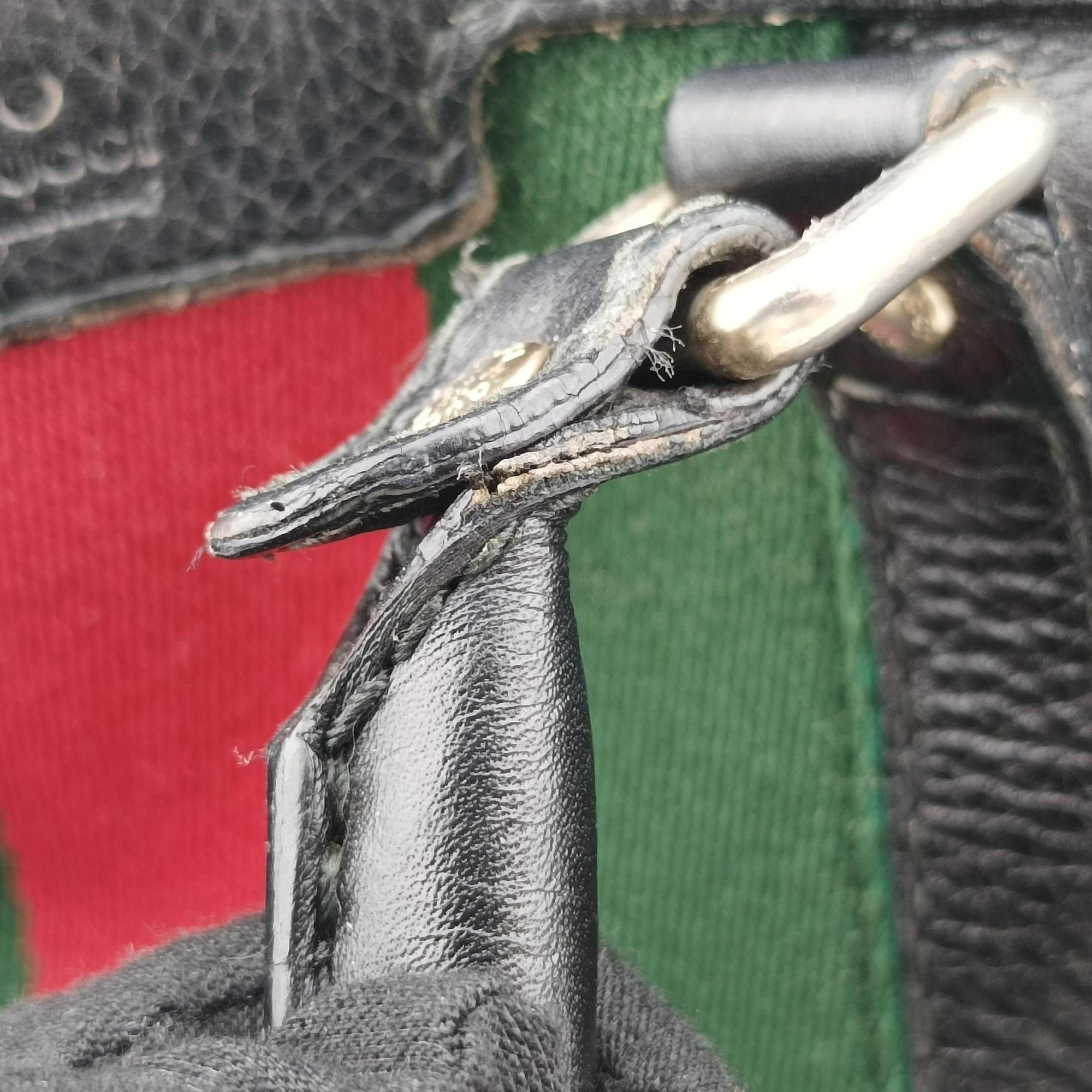 Pre-owned Gucci Sherry Line Black x Red x Green Leather 247205 shoulderbag | stylenewstar