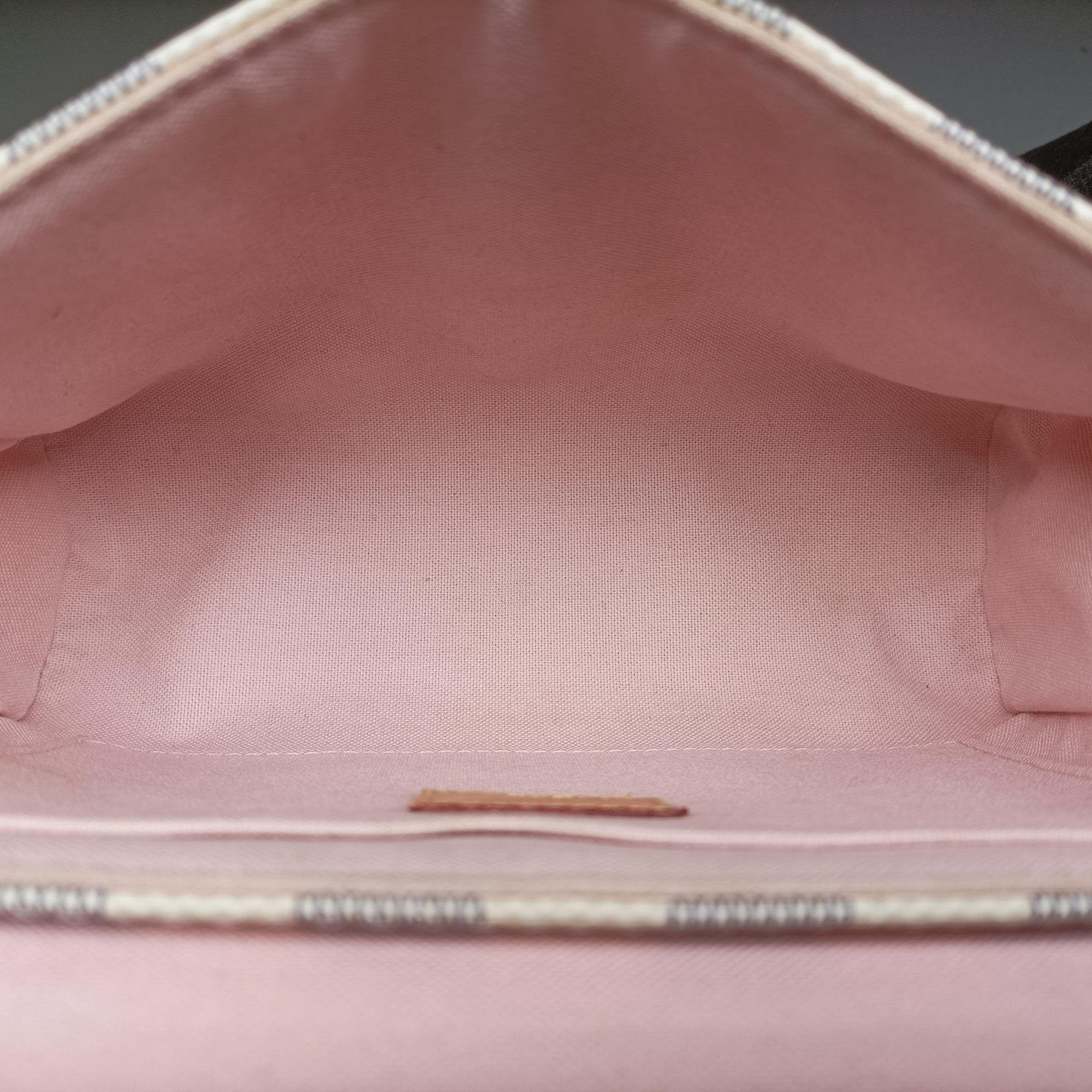 Pre-owned Louis Vuitton CROISETTE Azur Damier Canvas N41581 shoulderbag | stylenewstar