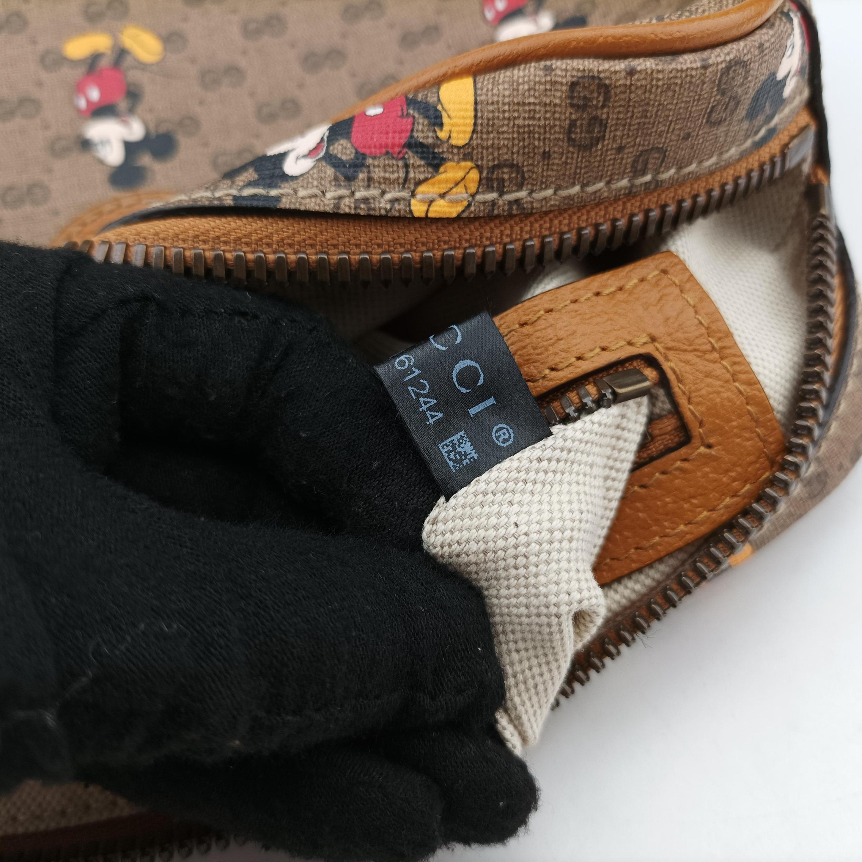 Pre-owned Gucci Mickey Mouse Disney collaboration Brown PVC coated canvas 602695 shoulderbag | stylenewstar