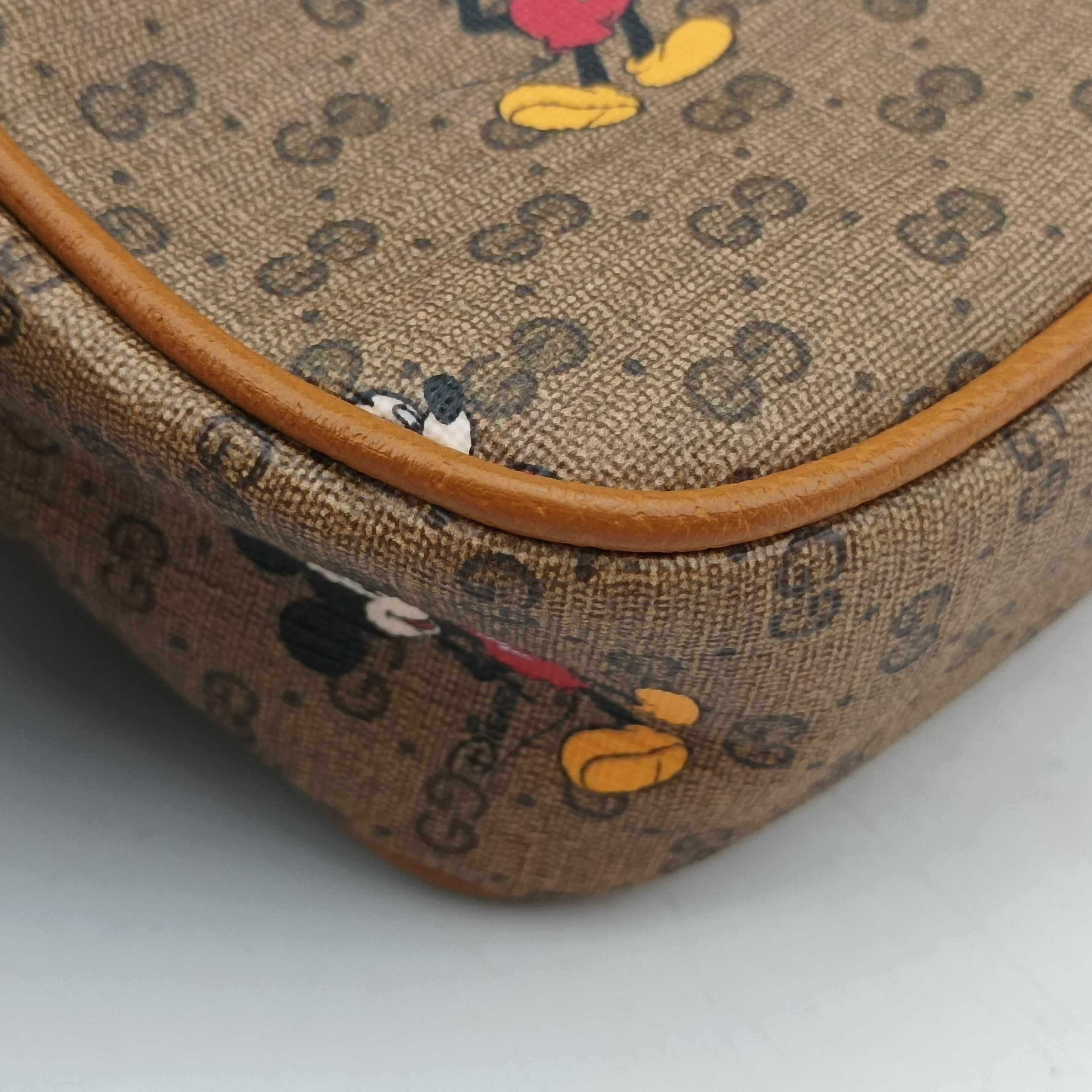 Pre-owned Gucci Mickey Mouse Disney collaboration Brown PVC coated canvas 602695 shoulderbag | stylenewstar