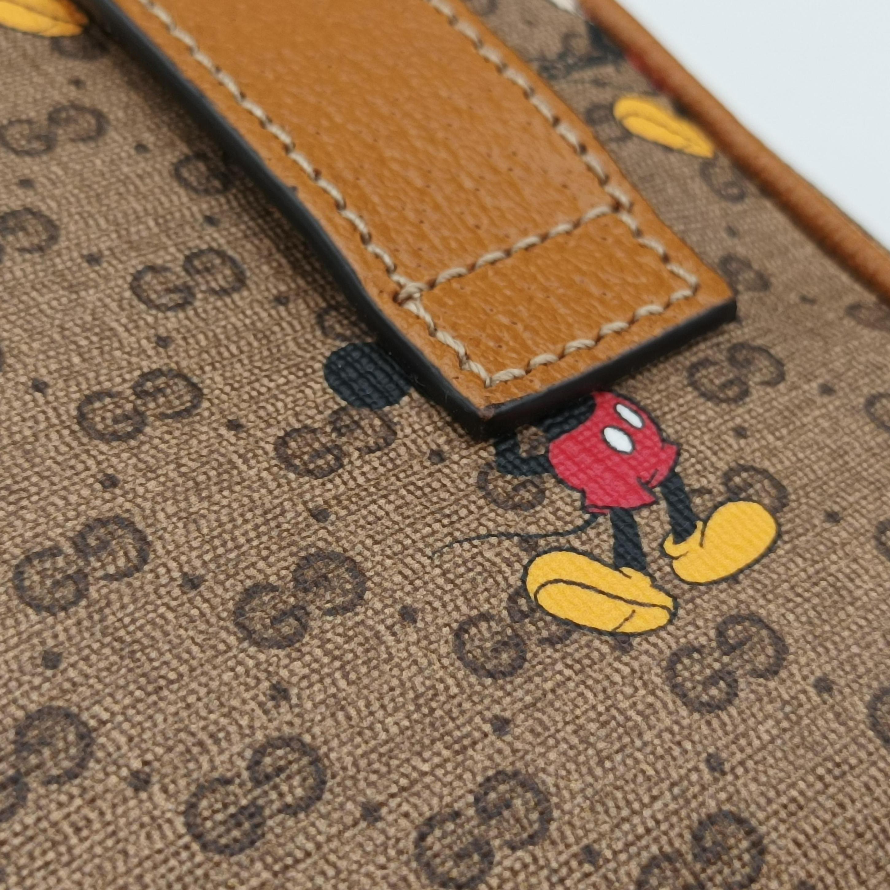 Pre-owned Gucci Mickey Mouse Disney collaboration Brown PVC coated canvas 602695 shoulderbag | stylenewstar