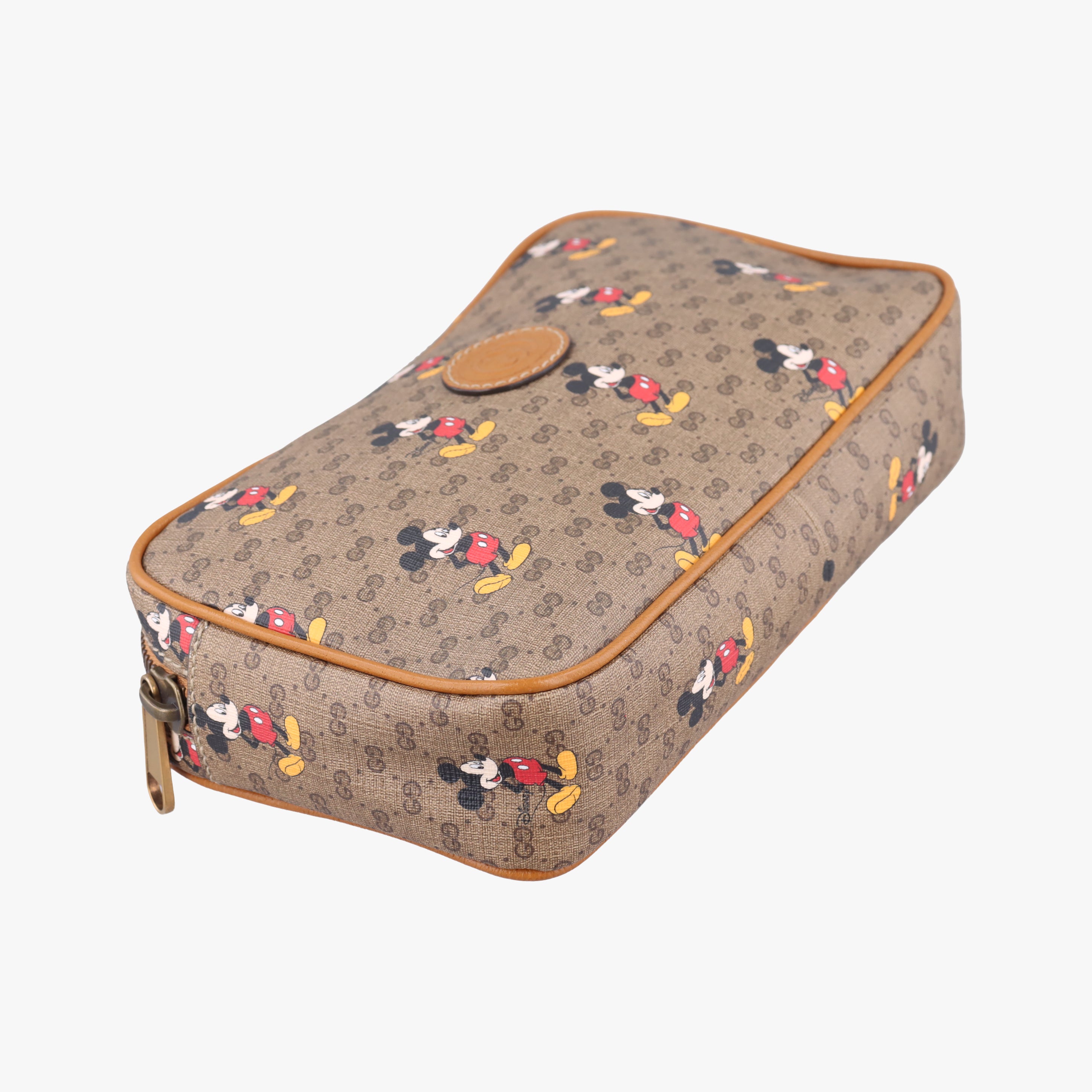 Pre-owned Gucci Mickey Mouse Disney collaboration Brown PVC coated canvas 602695 shoulderbag | stylenewstar
