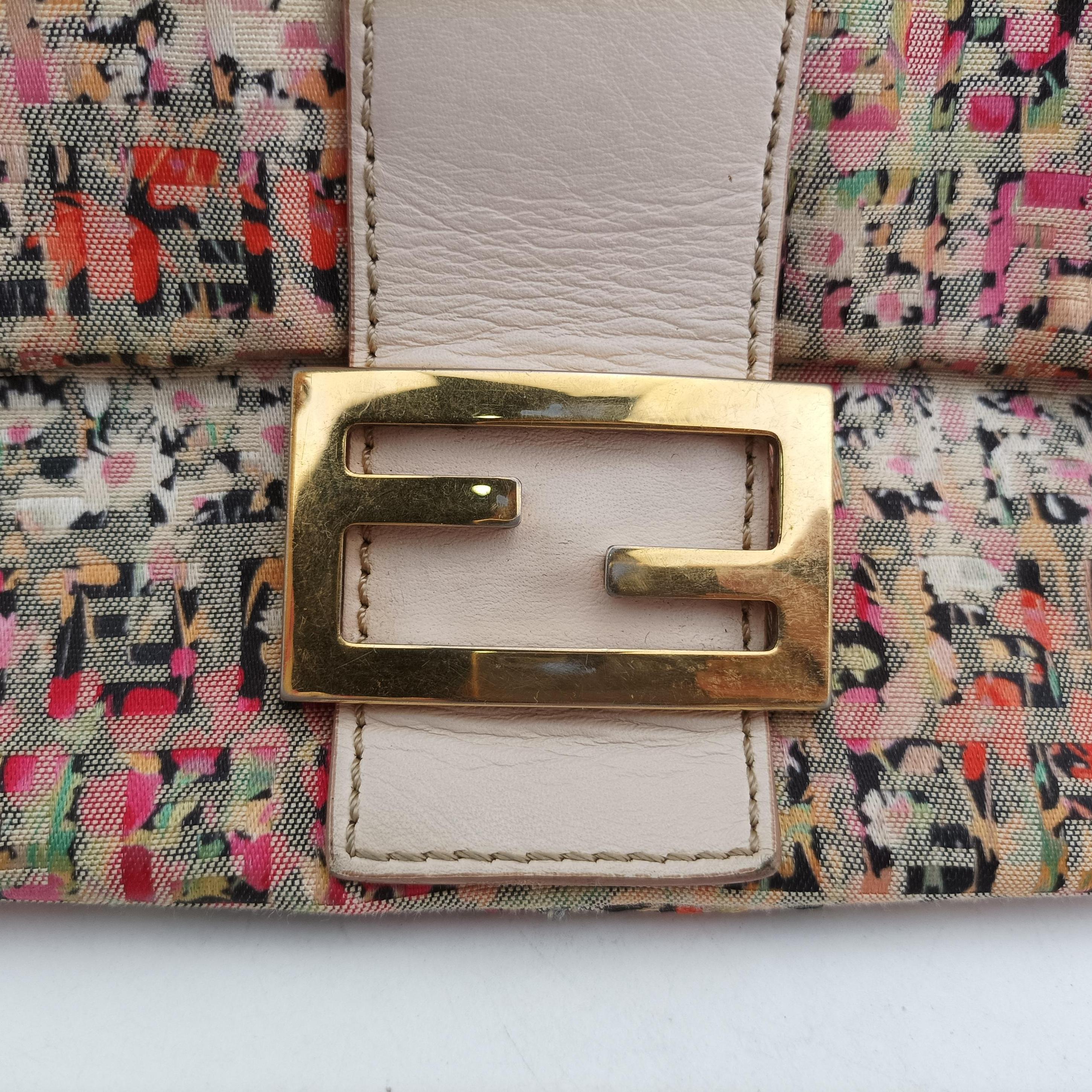 Pre-owned Fendi Mama Baguette Zucchino Pink×Multicolour fabric 8BR001 shoulderbag | stylenewstar