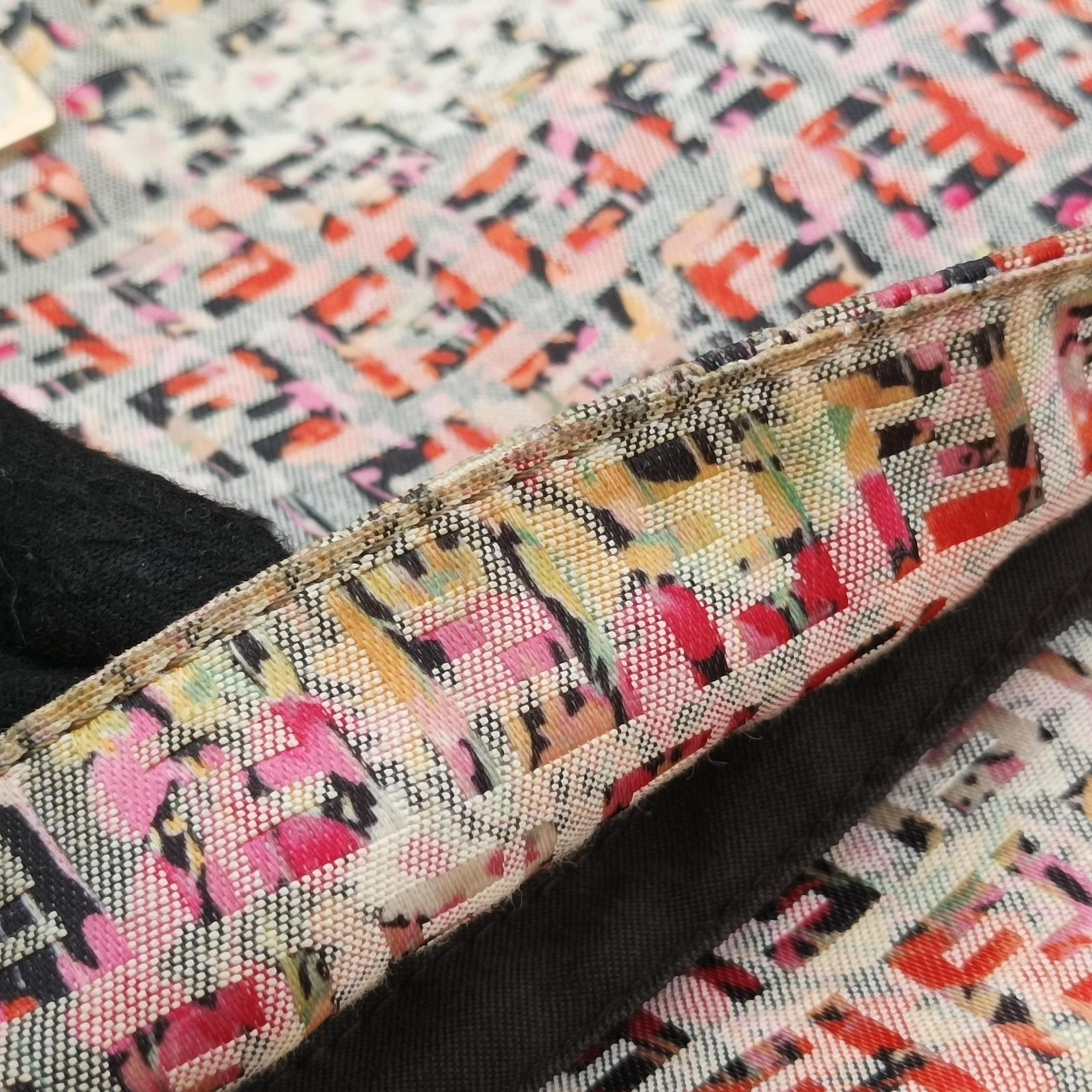 Pre-owned Fendi Mama Baguette Zucchino Pink×Multicolour fabric 8BR001 shoulderbag | stylenewstar
