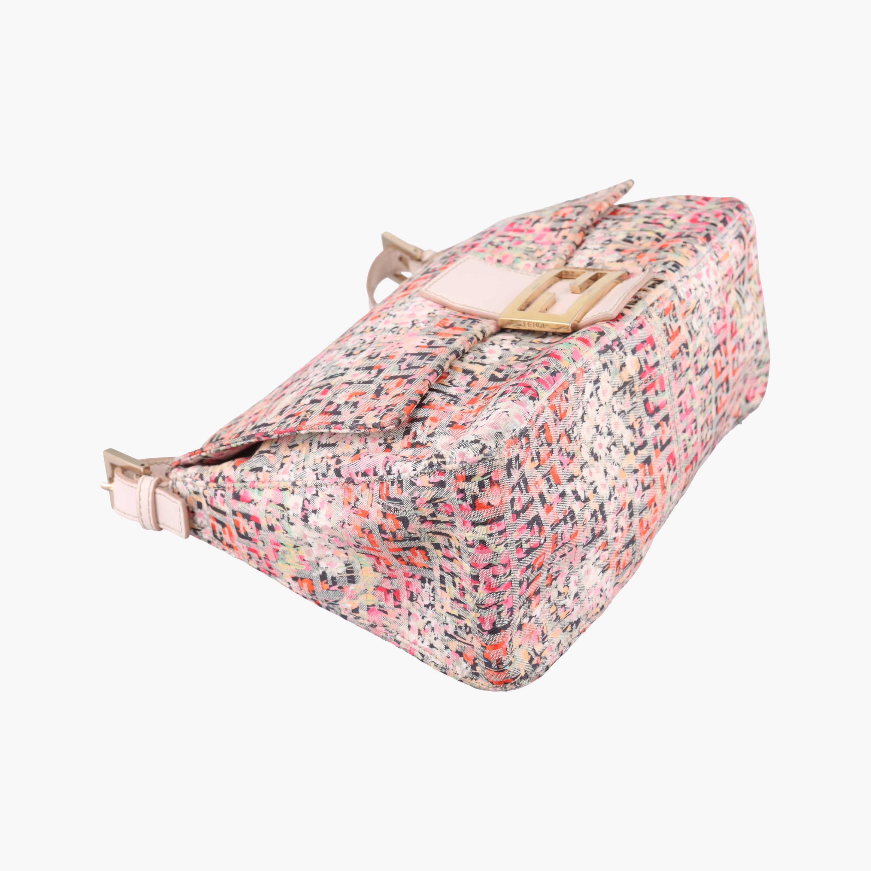 Pre-owned Fendi Mama Baguette Zucchino Pink×Multicolour fabric 8BR001 shoulderbag | stylenewstar