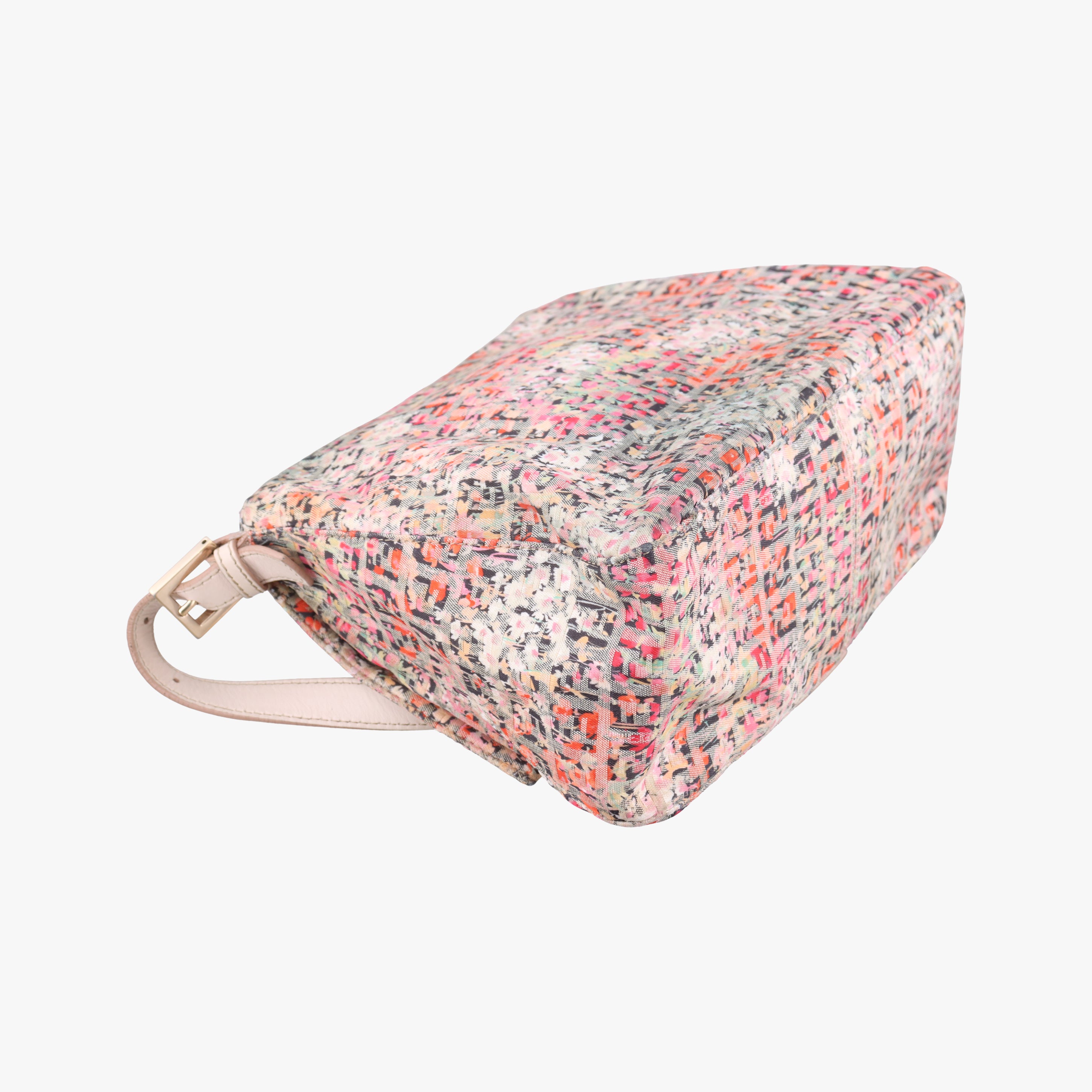 Pre-owned Fendi Mama Baguette Zucchino Pink×Multicolour fabric 8BR001 shoulderbag | stylenewstar