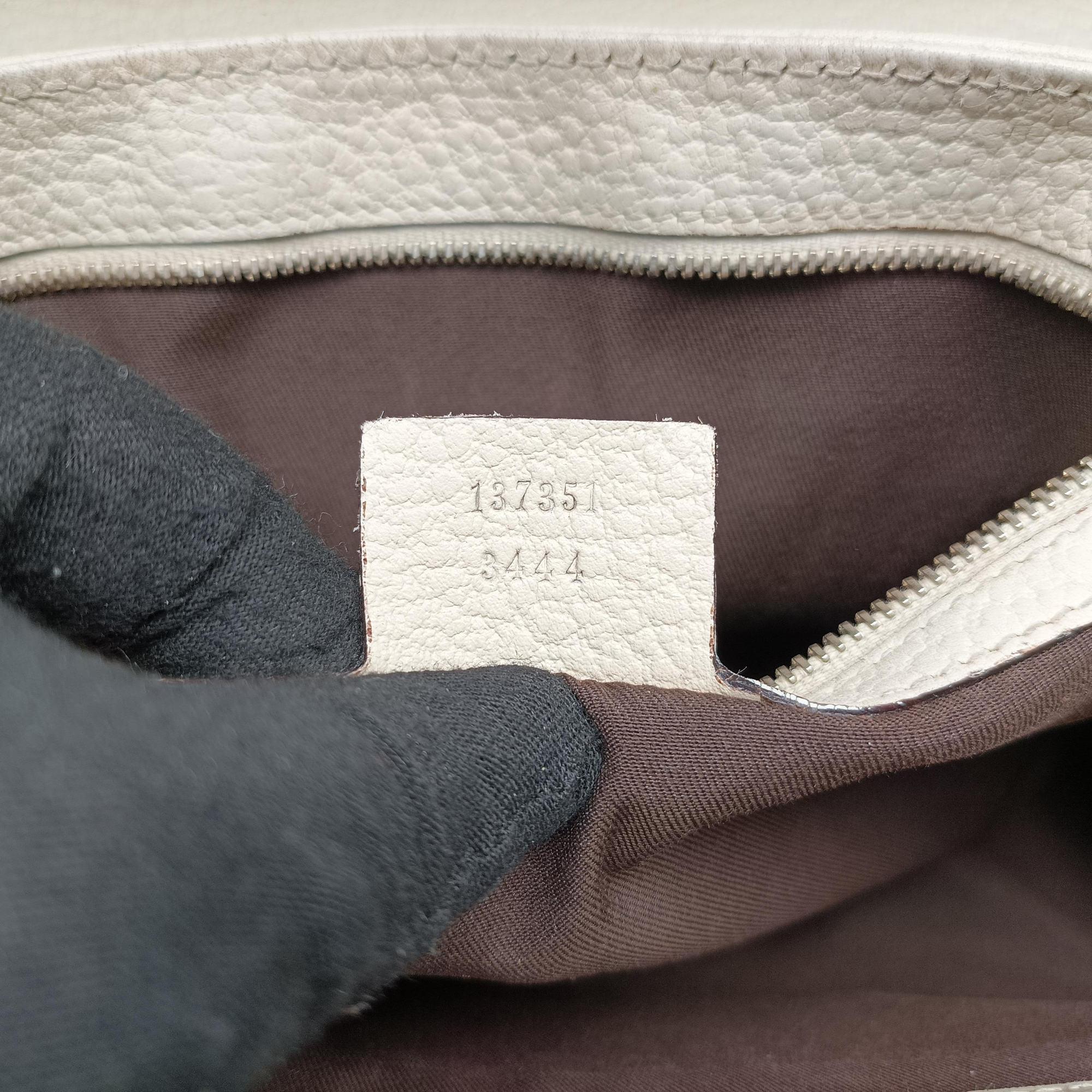 Pre-owned Gucci Bamboo White Leather 137351 handbag | stylenewstar