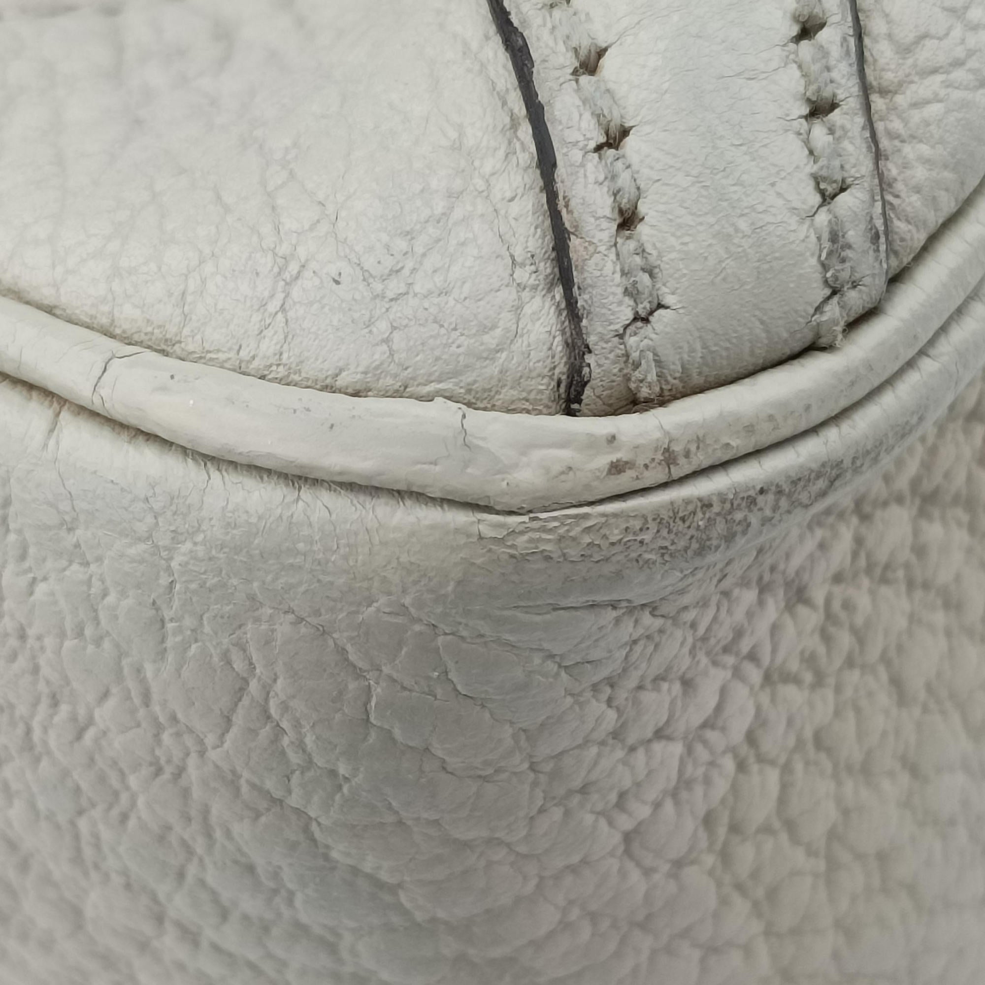 Pre-owned Gucci Bamboo White Leather 137351 handbag | stylenewstar