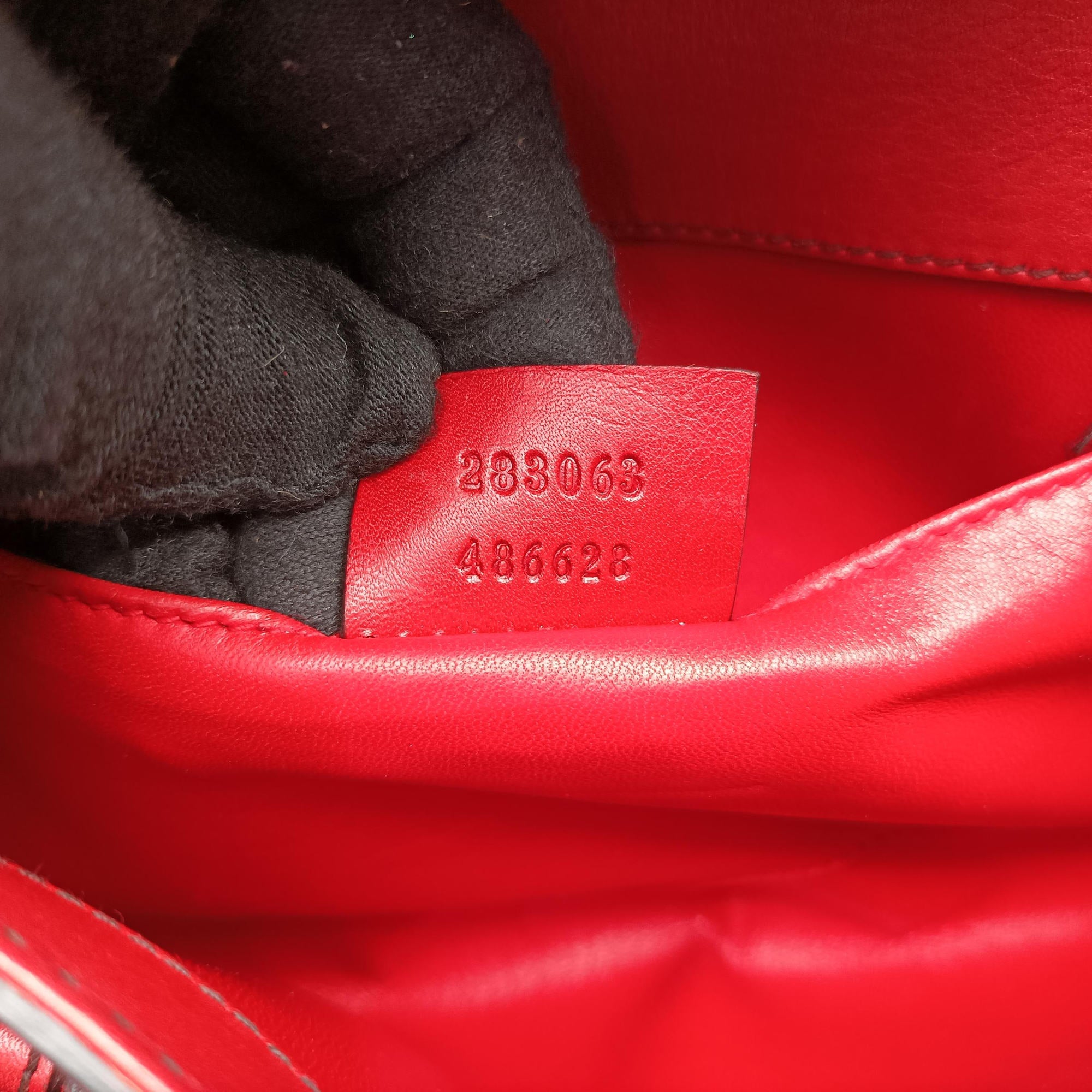 Pre-owned Gucci Emily Red Leather 283063 shoulderbag | stylenewstar