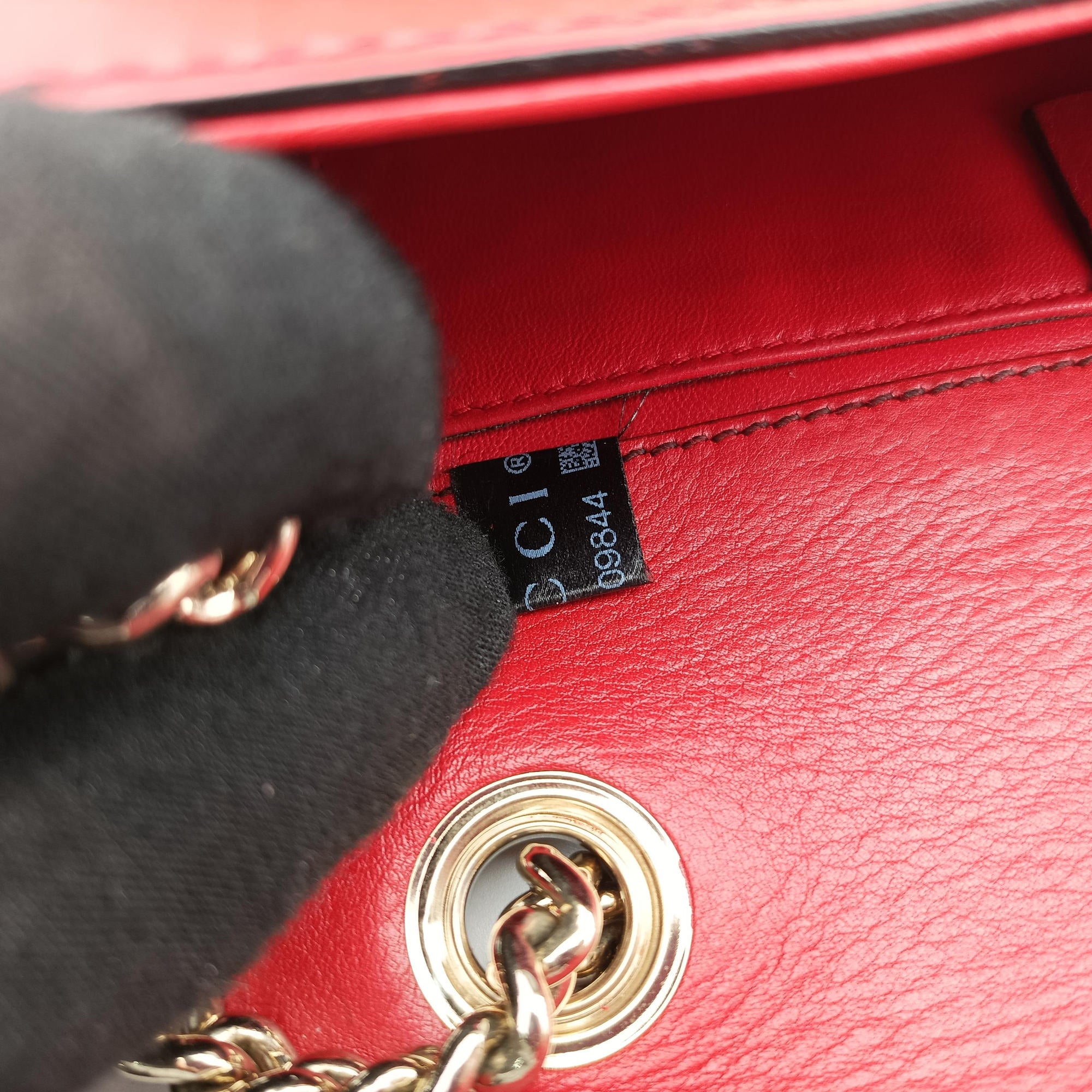 Pre-owned Gucci Emily Red Leather 283063 shoulderbag | stylenewstar