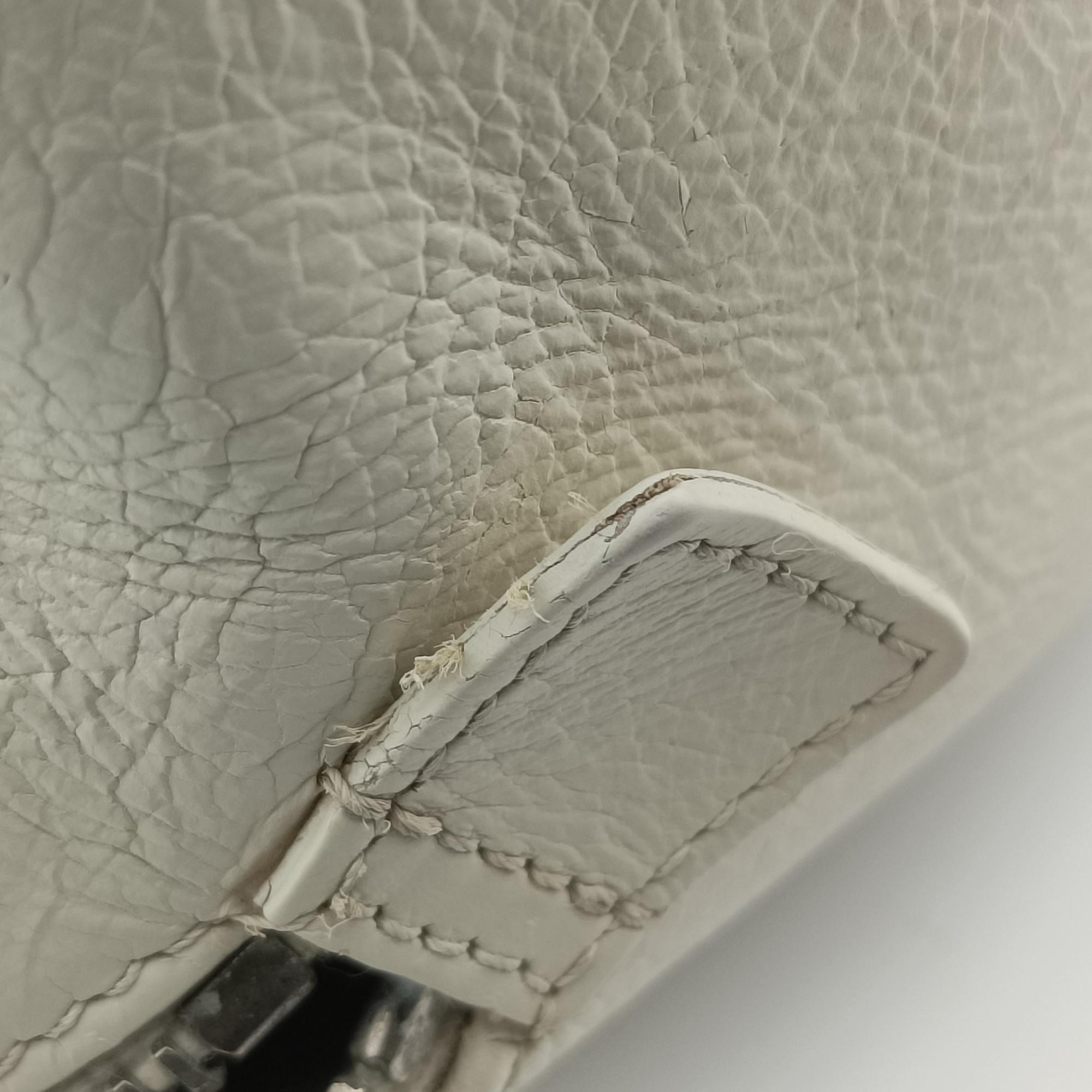 Pre-owned Christian Dior D Logo Mini Boston White Leather  handbag | stylenewstar