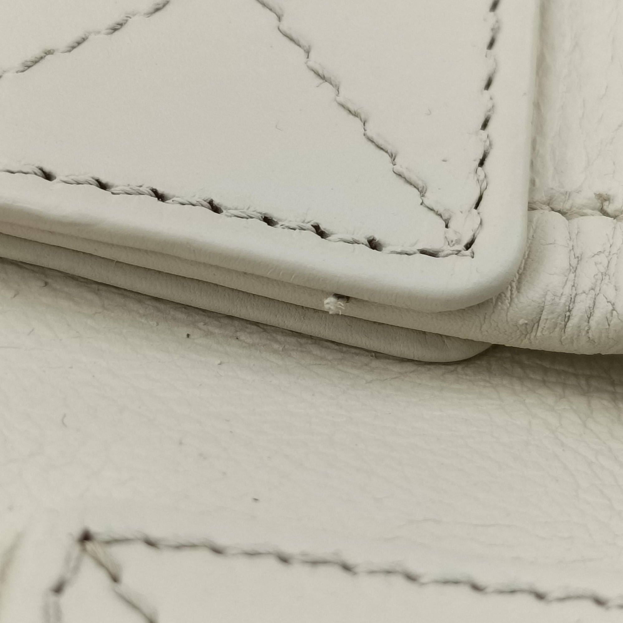 Pre-owned Christian Dior D Logo Mini Boston White Leather  handbag | stylenewstar