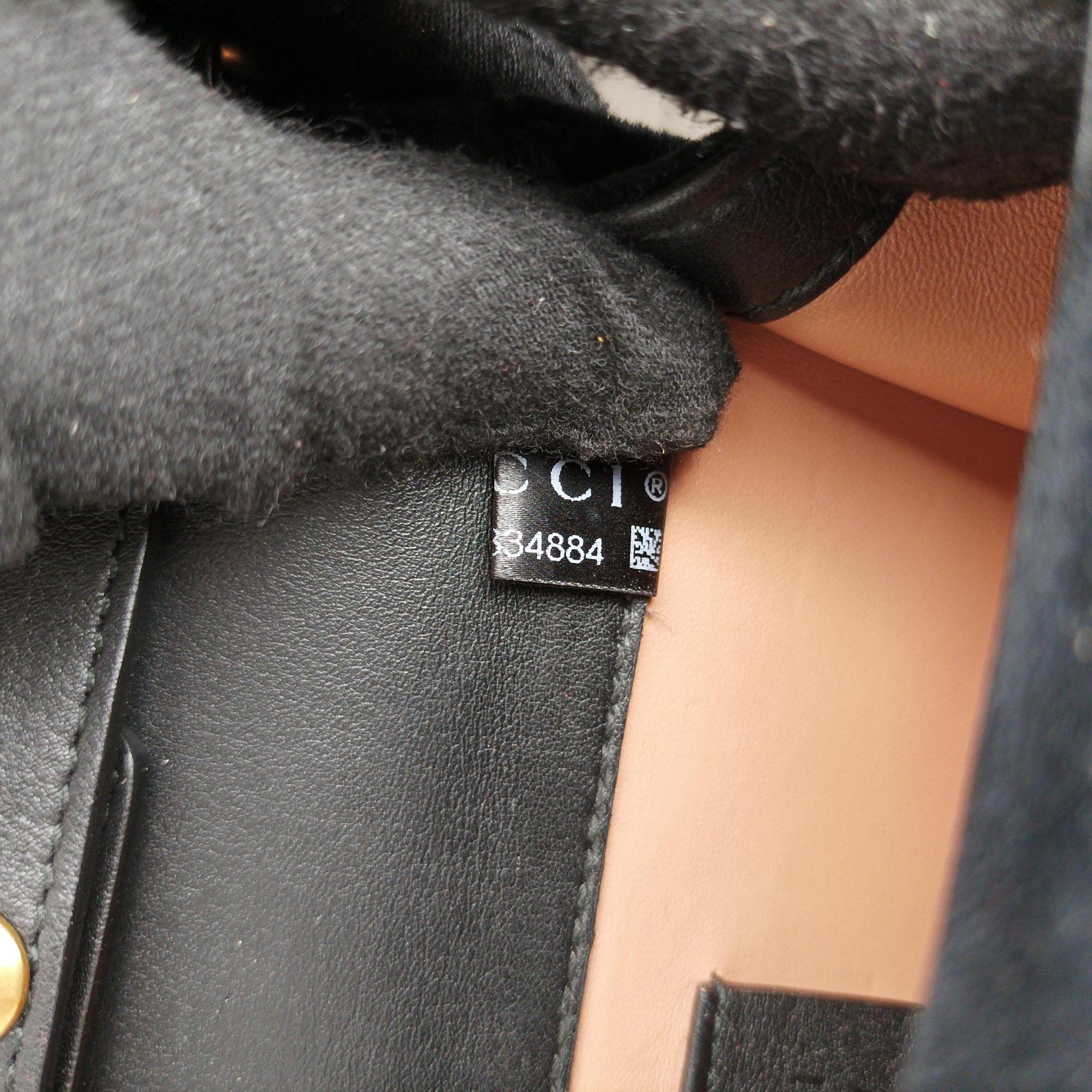 Vintage Gucci Broadway Black velour 489218 shoulderbag | stylenewstar