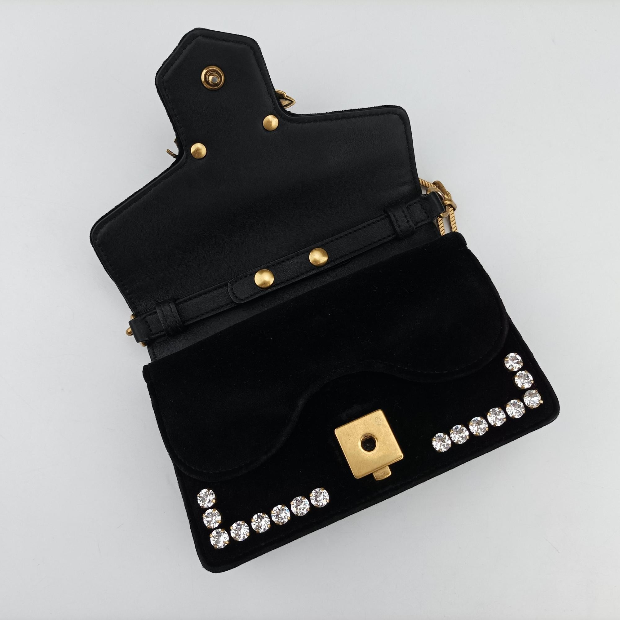 Vintage Gucci Broadway Black velour 489218 shoulderbag | stylenewstar