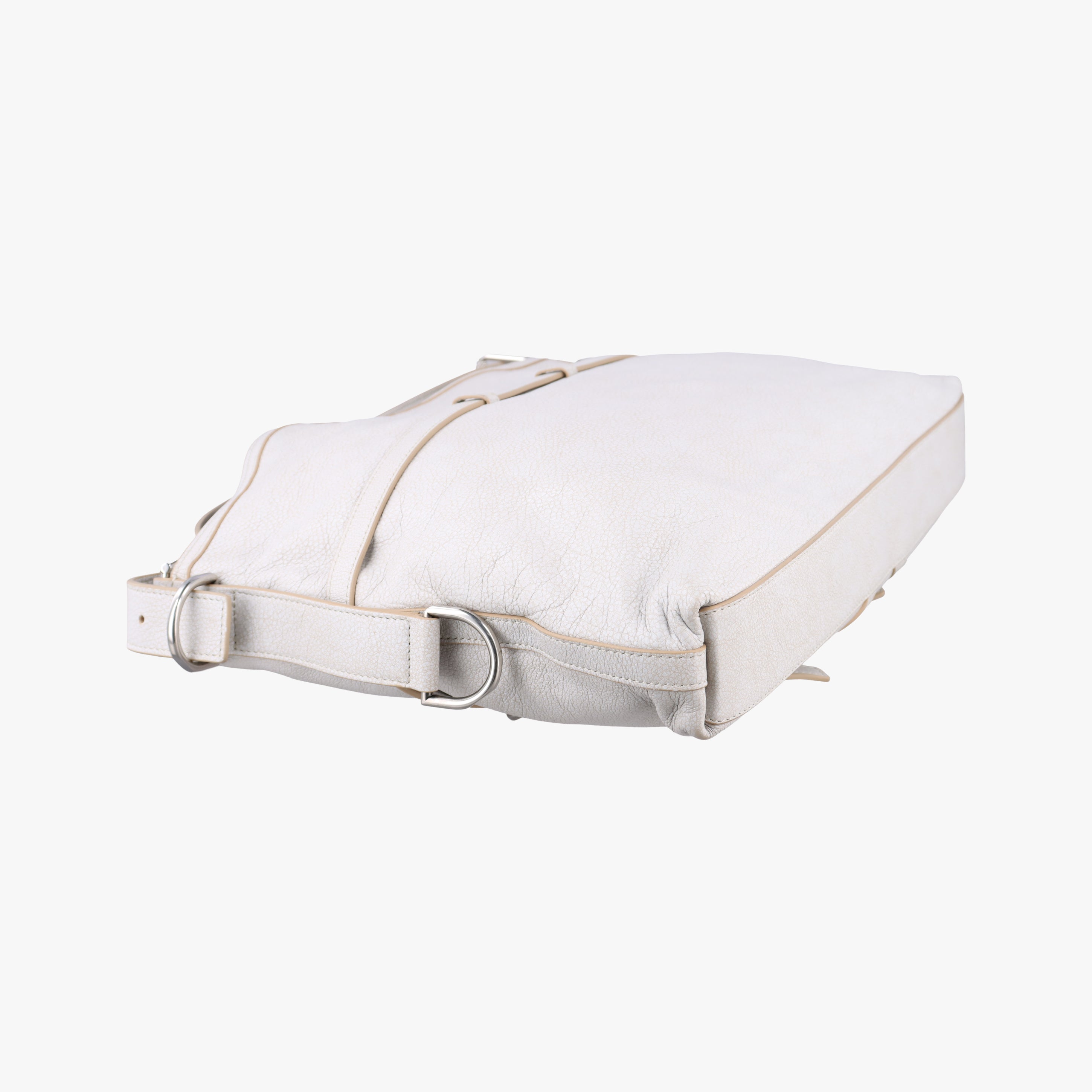 Vintage Givenchy Voyou Medium White Leather  shoulderbag | stylenewstar