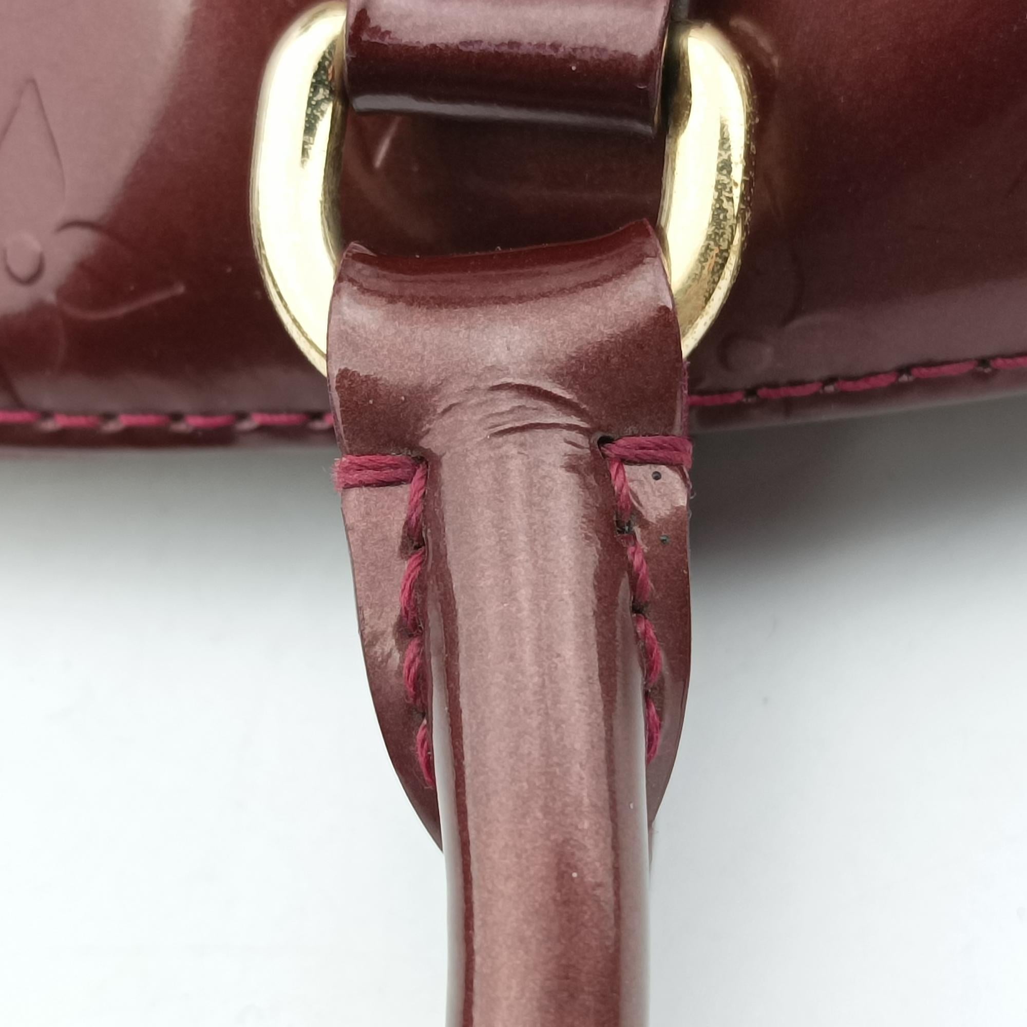 Secondhand Louis Vuitton Sherwood PM Amarante Vernis M91488 handbag | stylenewstar
