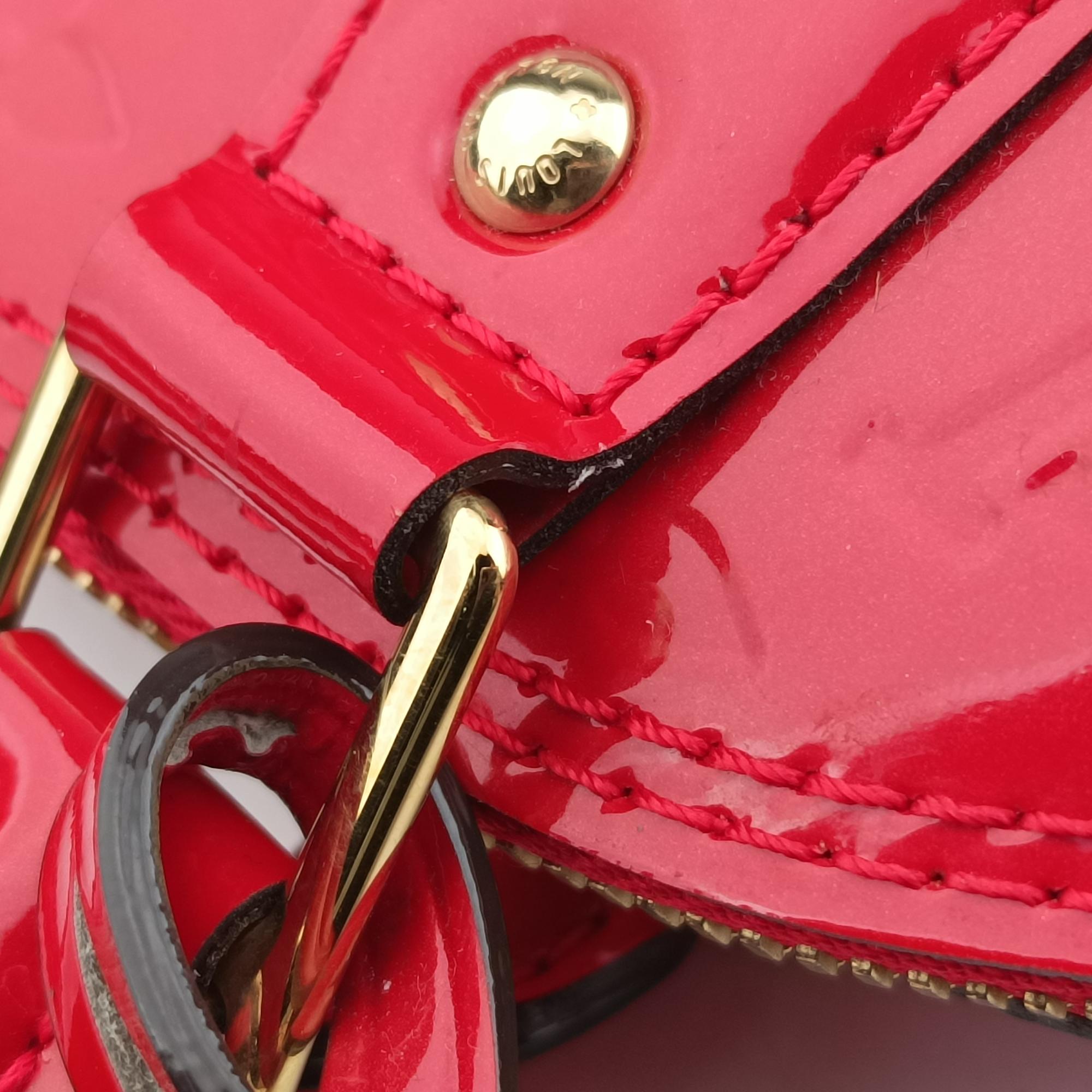 Secondhand Louis Vuitton Alma BB pomme d'amour Vernis M91606 shoulderbag | stylenewstar