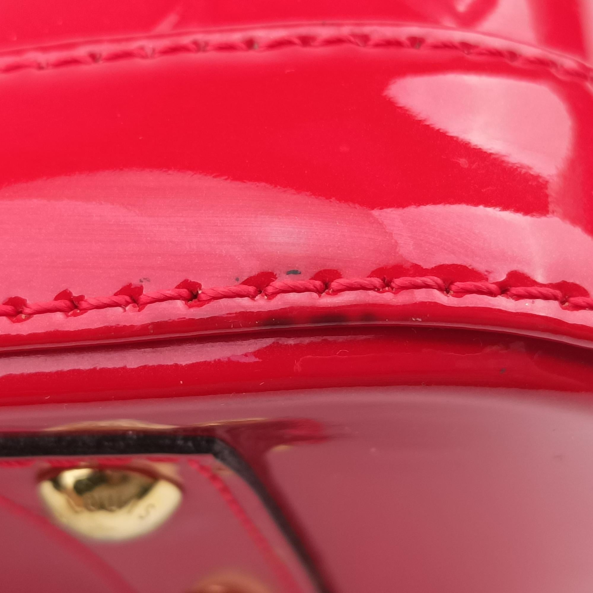 Secondhand Louis Vuitton Alma BB pomme d'amour Vernis M91606 shoulderbag | stylenewstar